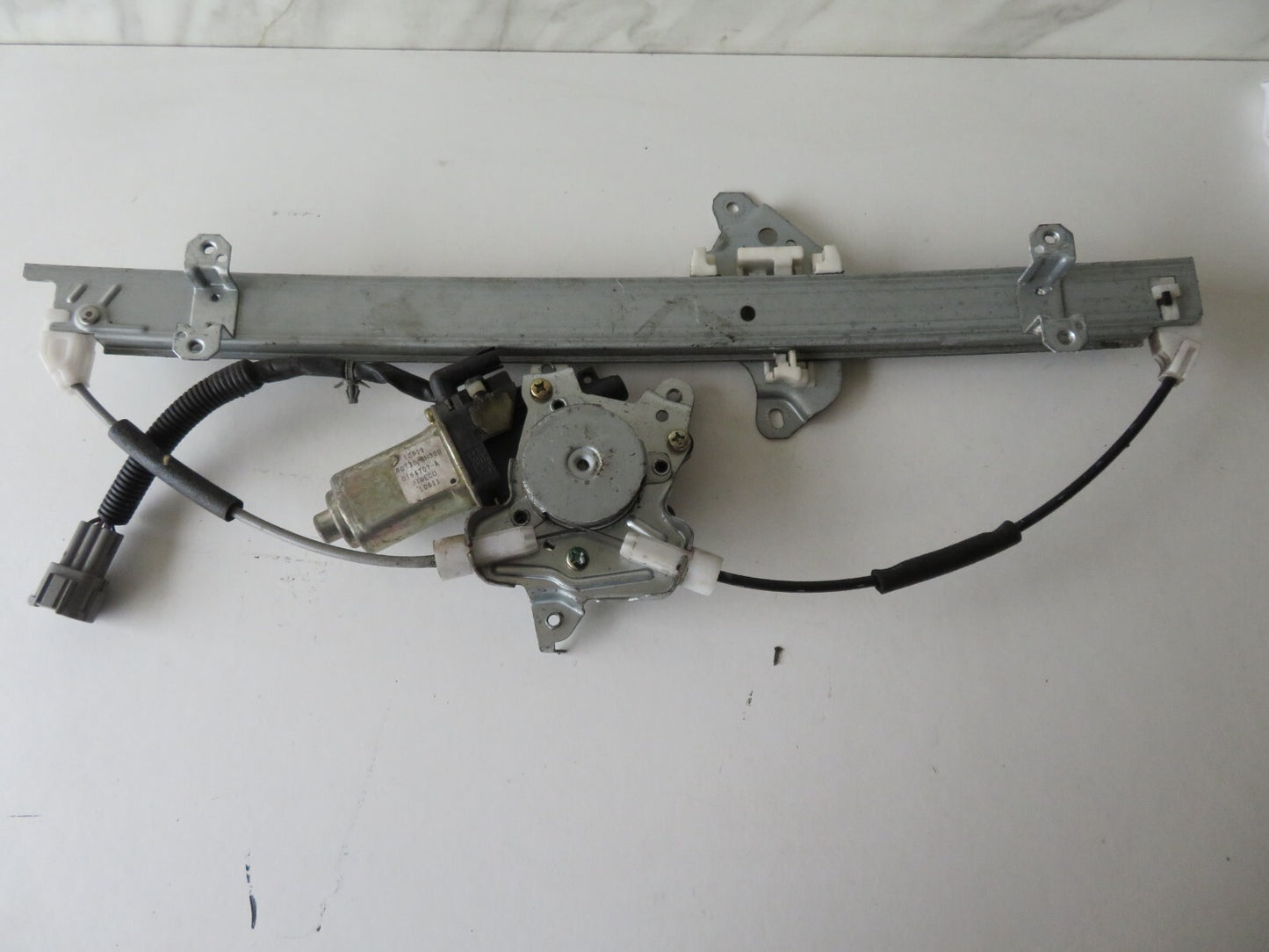 NISSAN X-TRAIL OSF WINDOW REGULATOR 807308H300 01-07 AMS1356