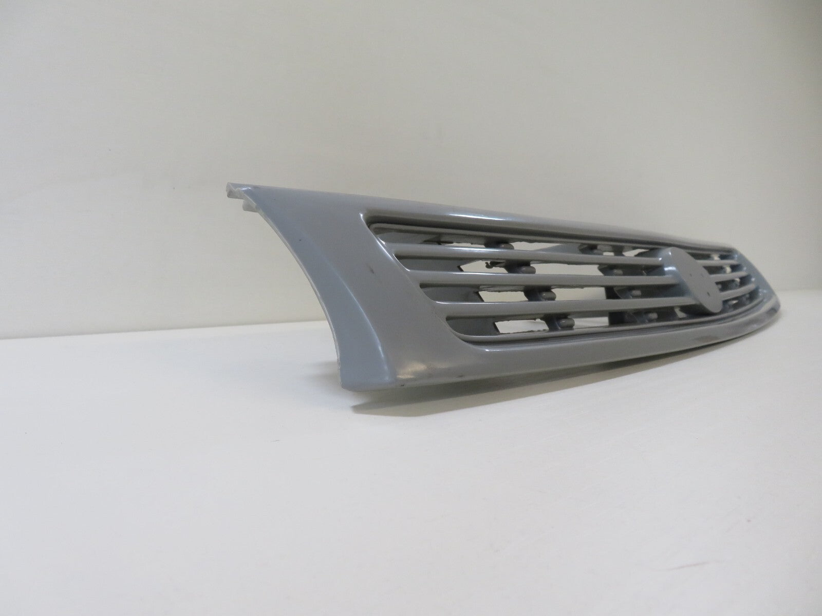 FRONT GRILLE FOR MAZDA 626 MZ07042GA FOR YEARS 1991-1997