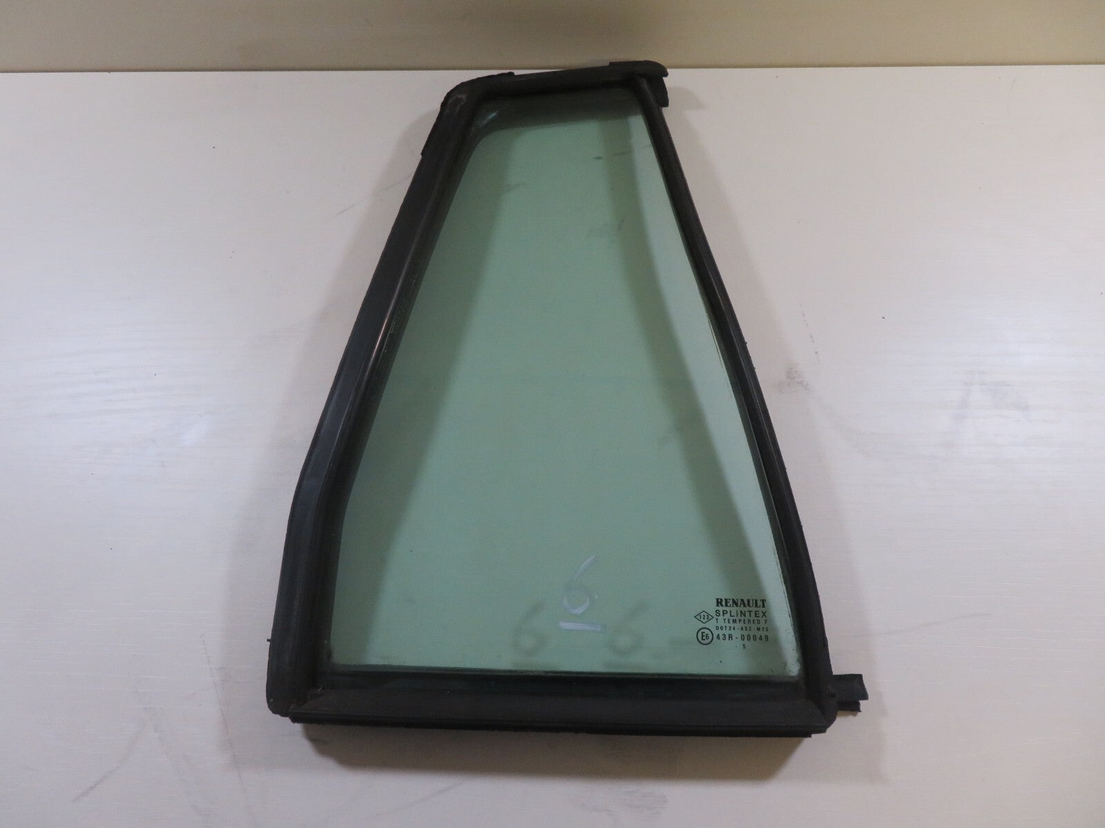 RENAULT LAGUNA OSR DRIVER REAR QUARTER GLASS ESTATE 2001-2007 MIX1632-6