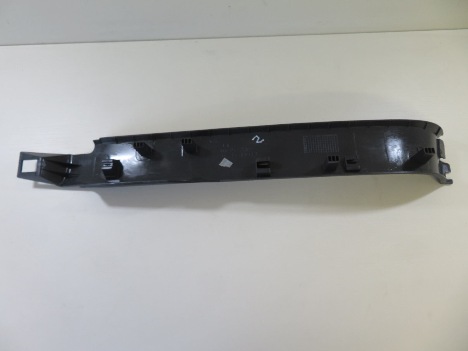 VOLKSWAGEN VW TOURAN RH OSR REAR DOOR SILL TRIM 1T0853372B 2003-2009