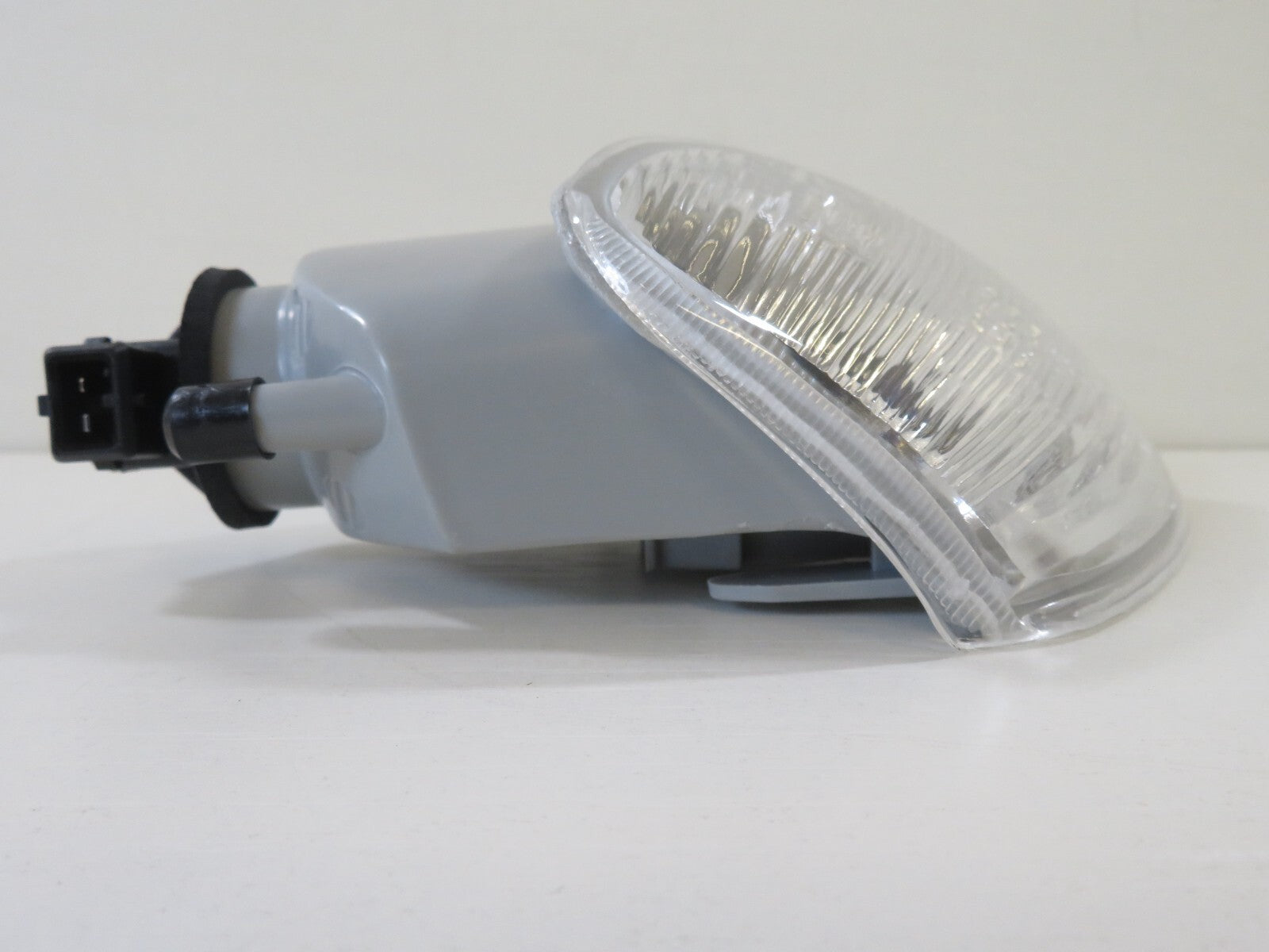 NS PASSENGER LH FRONT INDICATOR LIGHT FOR CITROEN SAXO 1996-1999 LUCAS LPB365