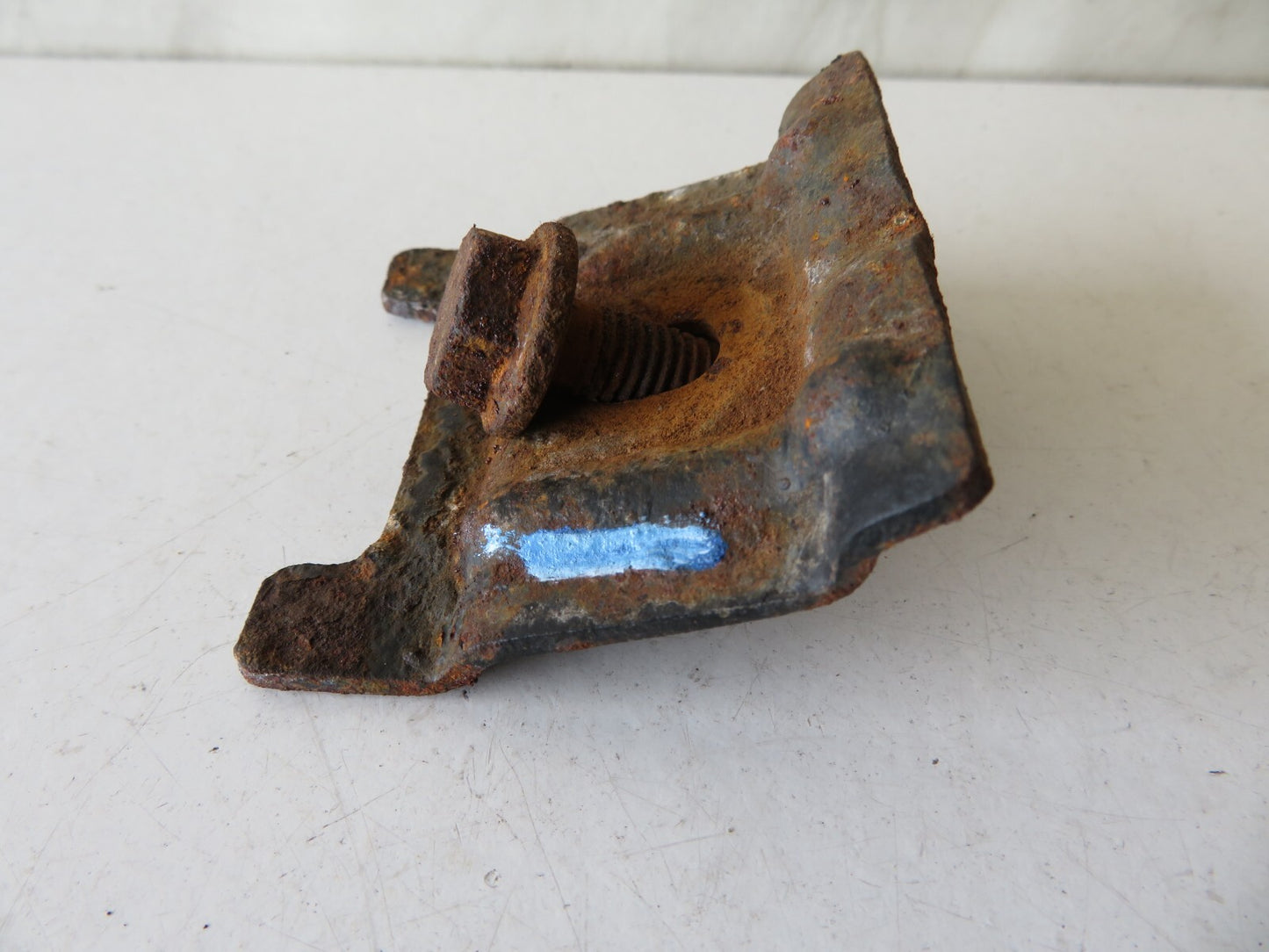 VOLKSWAGEN VW GOLF MK4 BATTERY CLAMP WITH BOLT 1998-2004 AMS1703-1