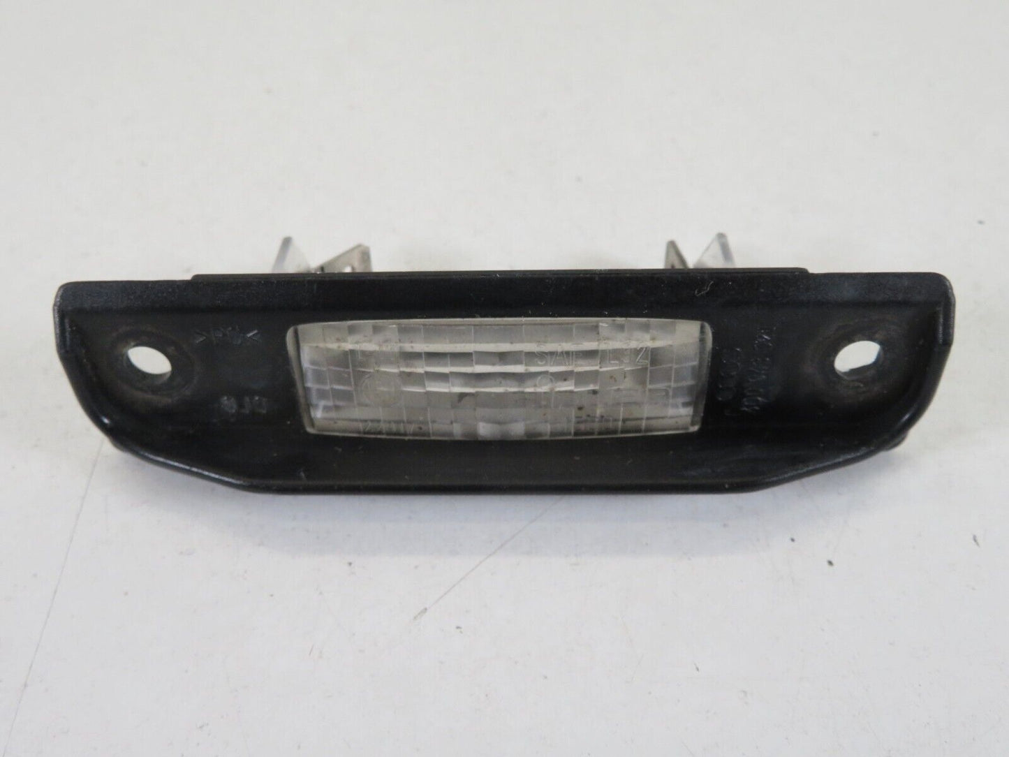 AUDI A8 D2 REAR NUMBER PLATE LIGHT 4D0943021 1994-2003 A1344-10