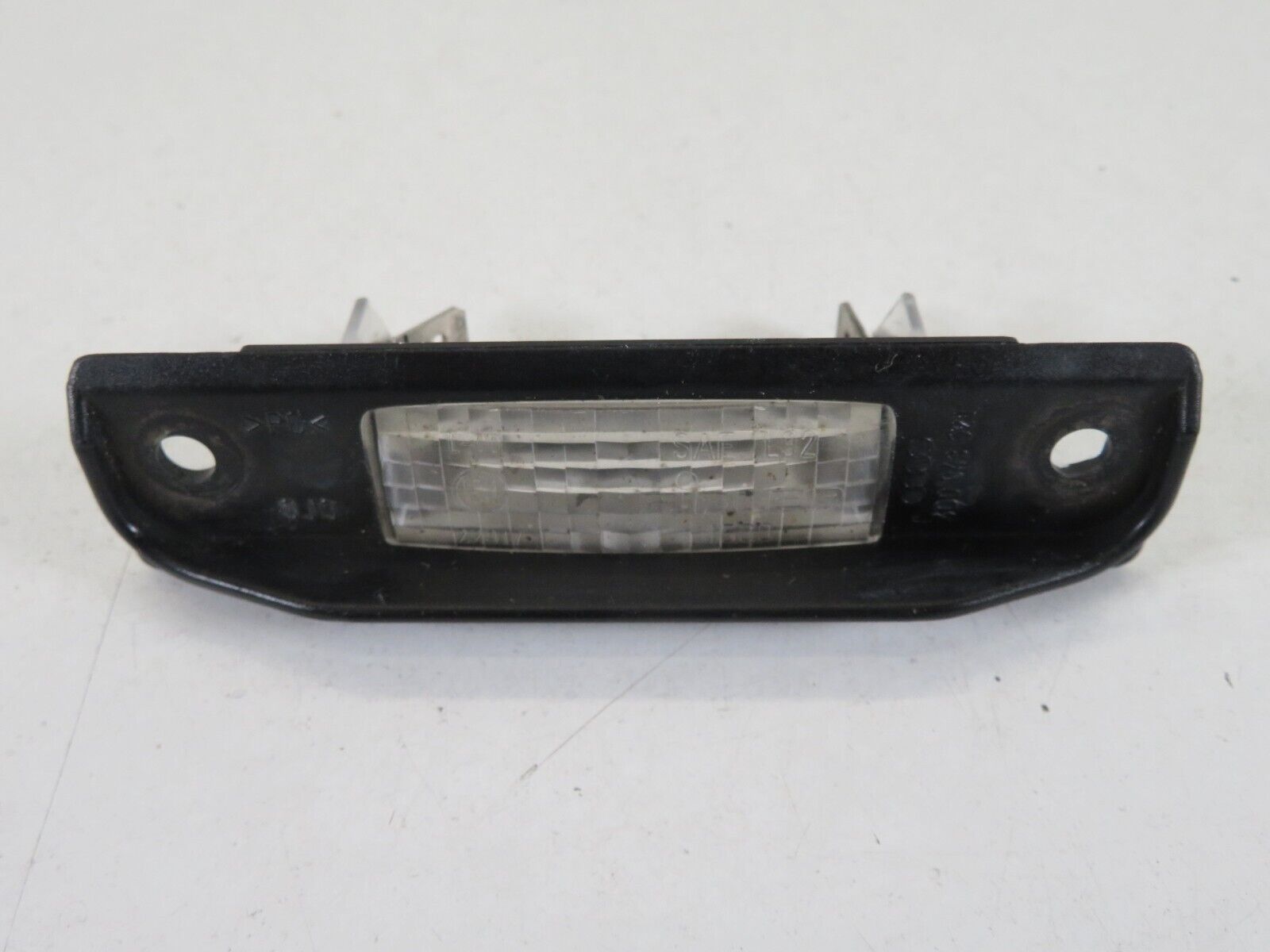 AUDI A8 D2 REAR NUMBER PLATE LIGHT 4D0943021 1994-2003 A1344-10
