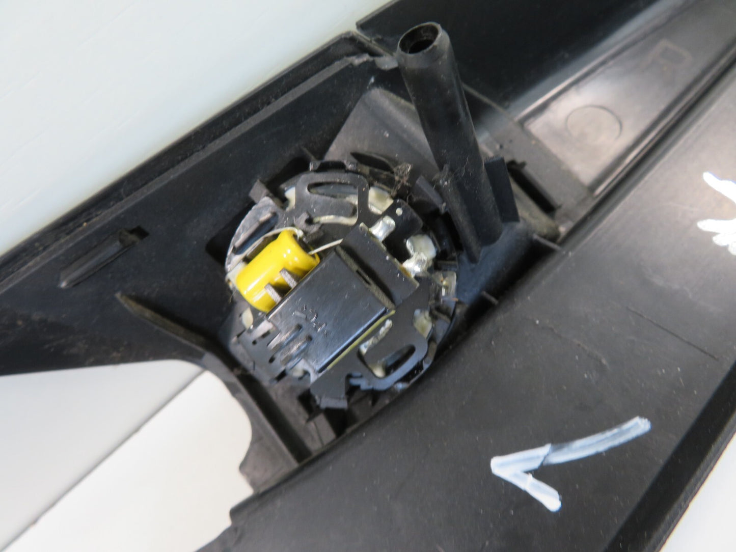 FORD C-MAX OSF INTERIOR DOOR TWEETER TRIM 2006-2010 1551-7