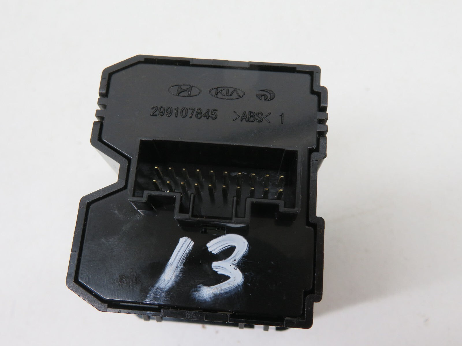 KIA RIO TRACTION CONTROL SWITCHES 299107845 2011-2014 #1247-13