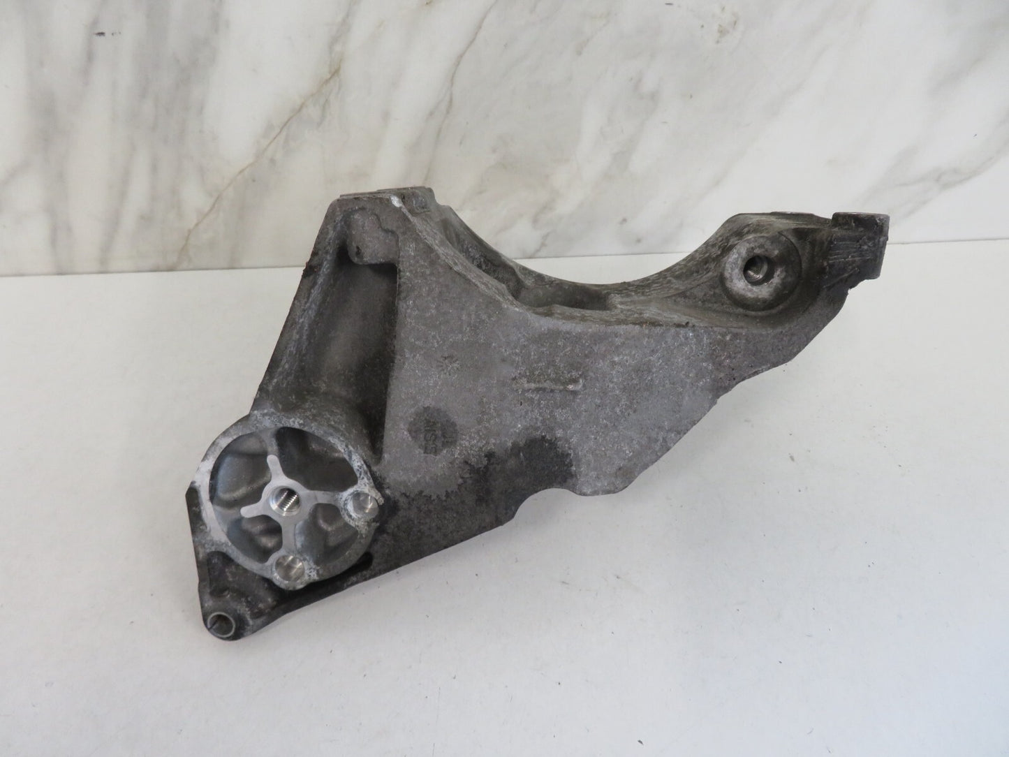 JAGUAR XF X250 ALTERNATOR MOUNT BRACKET 4R8Q-10239-DE 2008-2016 1241-6