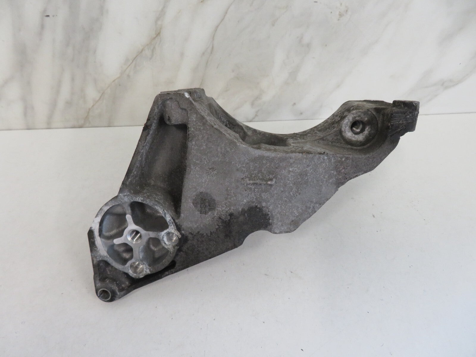 JAGUAR XF X250 ALTERNATOR MOUNT BRACKET 4R8Q-10239-DE 2008-2016 1241-6