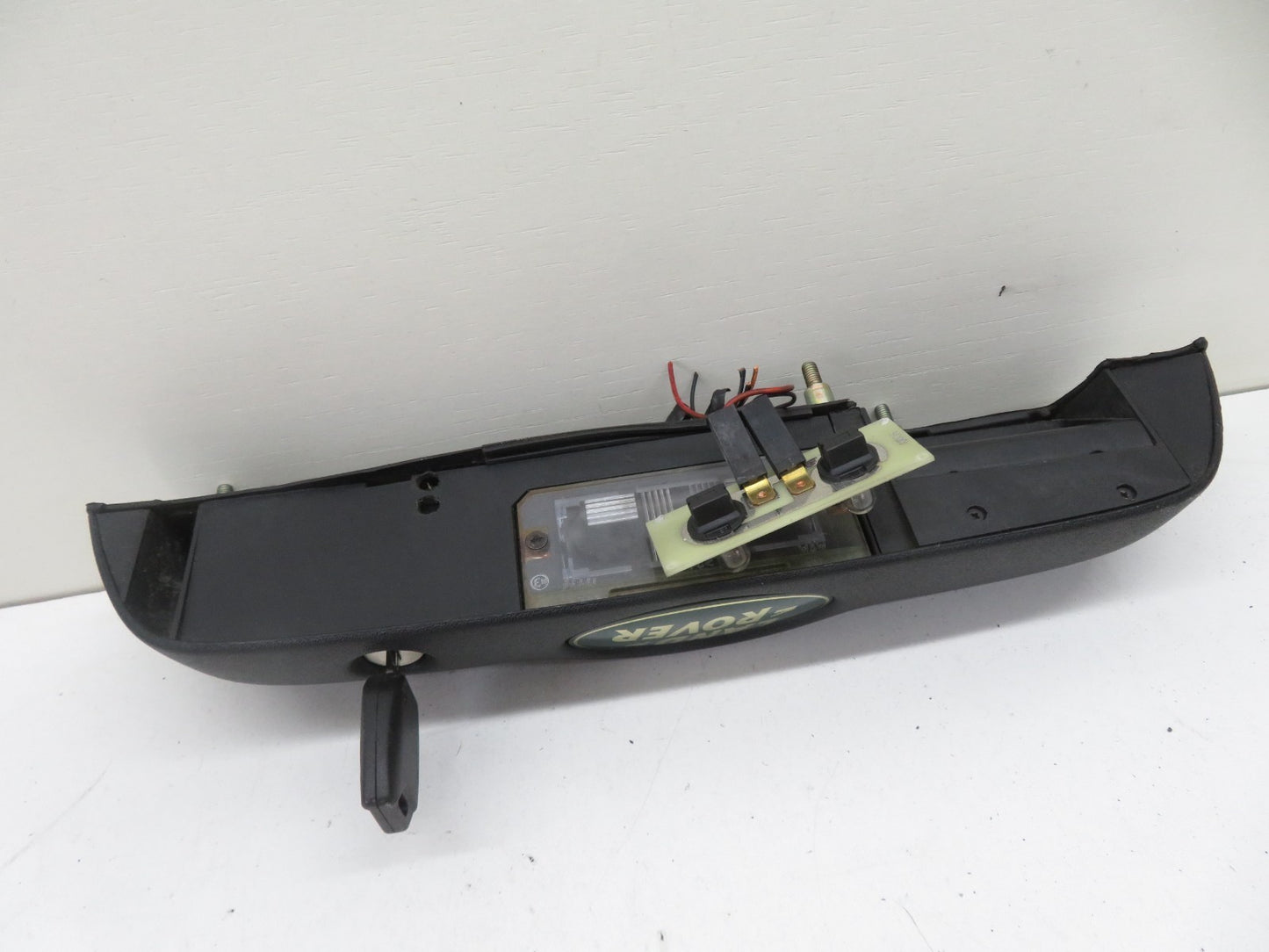 LAND ROVER FREELANDER 1 BOOT HANDLE SWITCH WITH KEY 2004-2006 1672-10