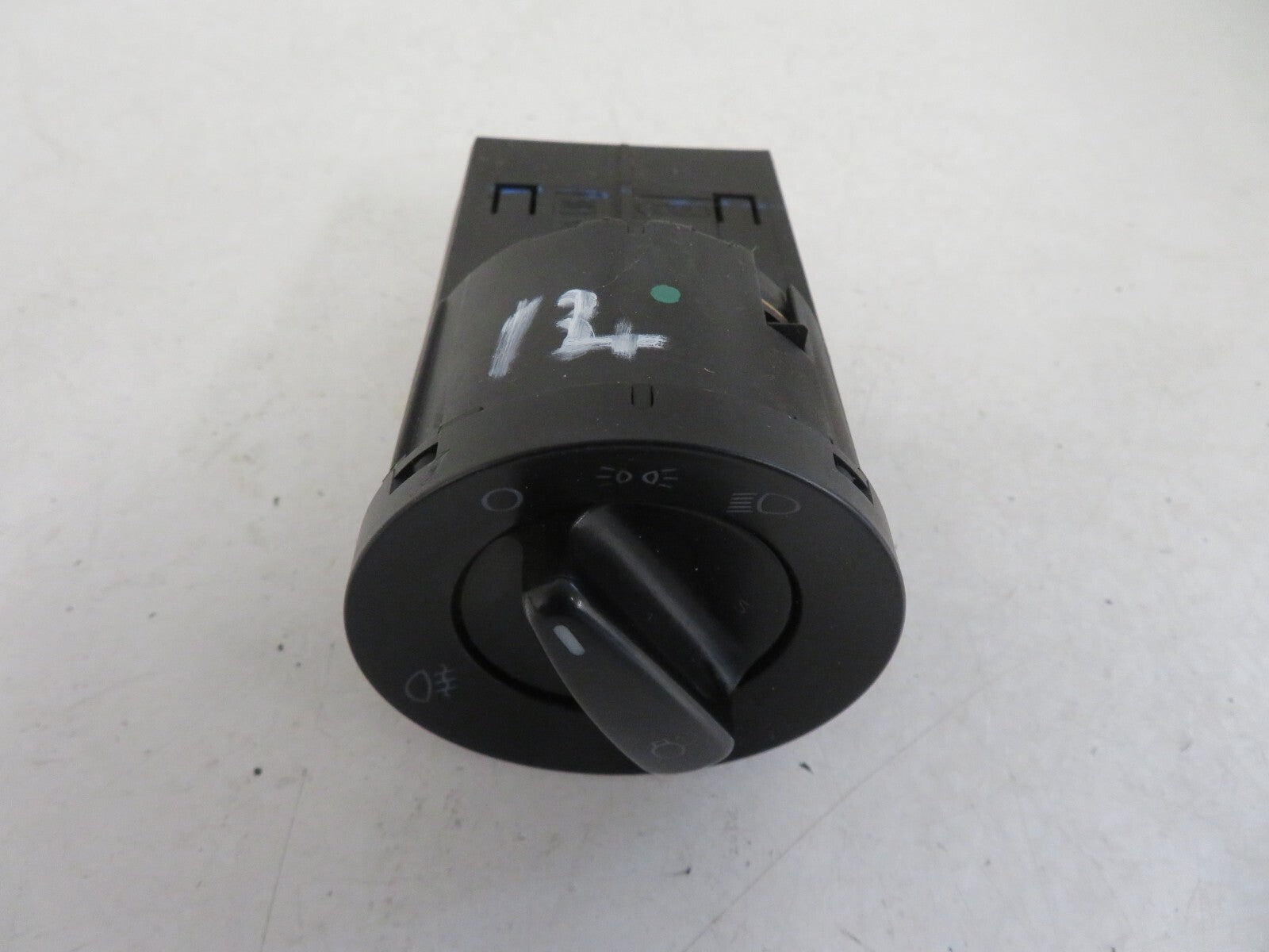 VOLKSWAGEN VW GOLF HEADLIGHT SWITCHES 1C0941531 VWMIX1642-14