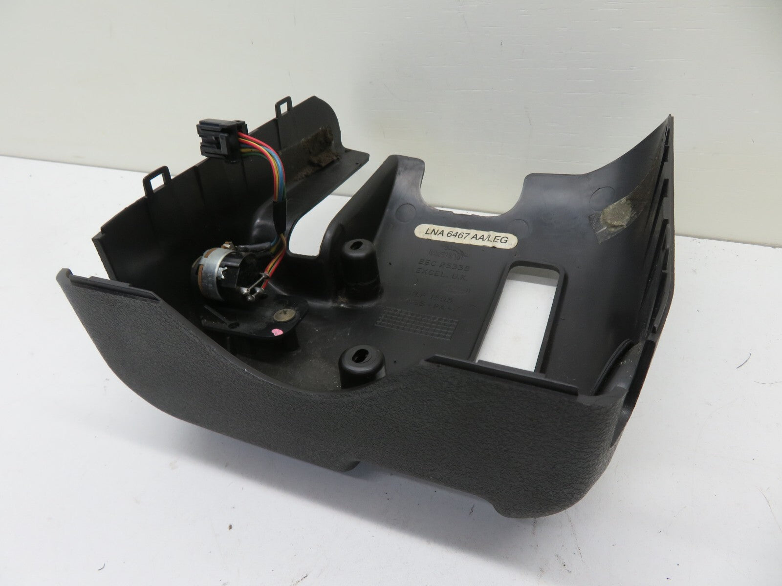 JAGUAR XJR STEERING COLUMN LOWER TRIM COVER 1994-2001 1744-3