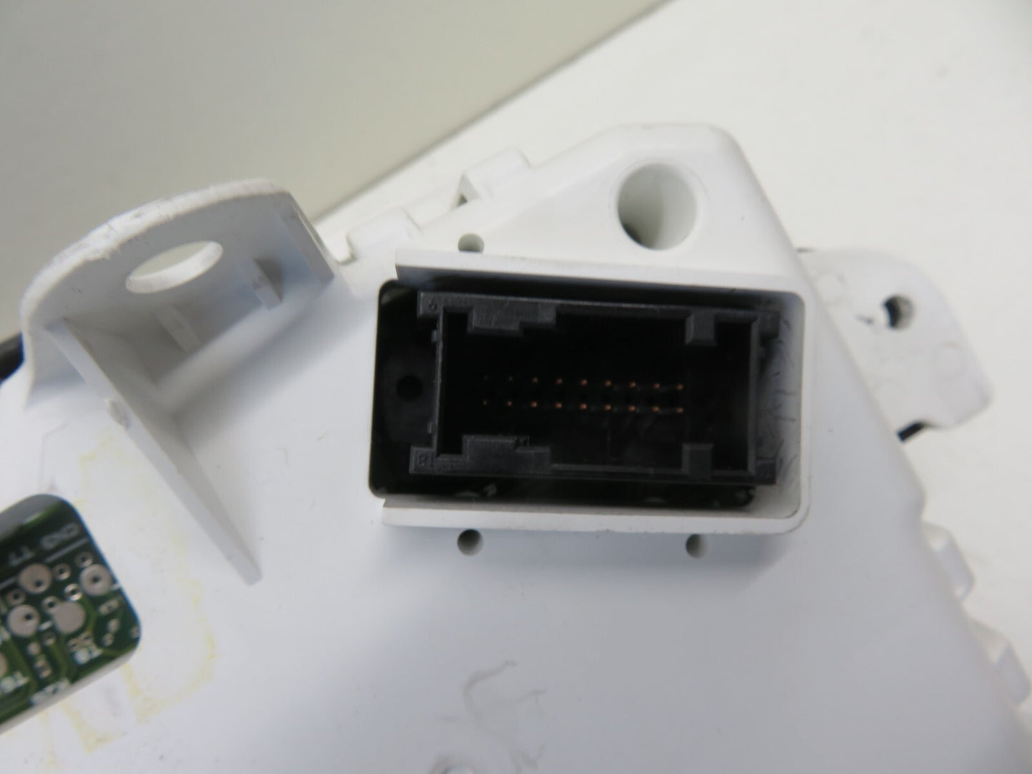 LAND ROVER FREELANDER 1 INSTRUMENT SPEEDO CLUSTER YAC501140 1998-2004 1310-22