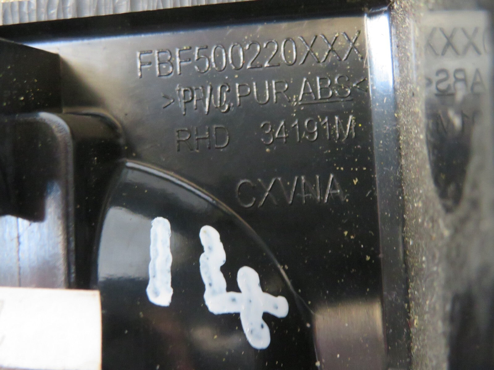 LAND ROVER DISCOVERY 3 OS DRIVER SIDE DASH TRIM FBF500220 2005-09 1212-14