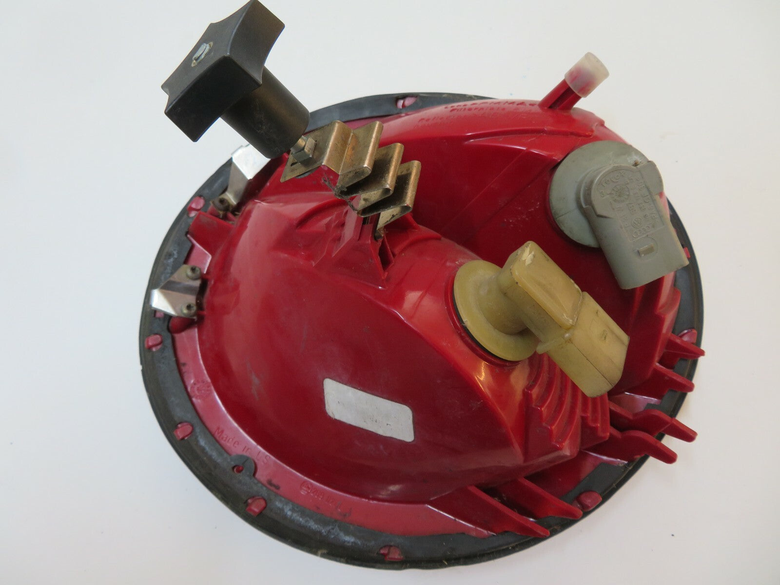 VOLKSWAGEN VW BEETLE NS REAR TAIL LIGHT 1999-2005