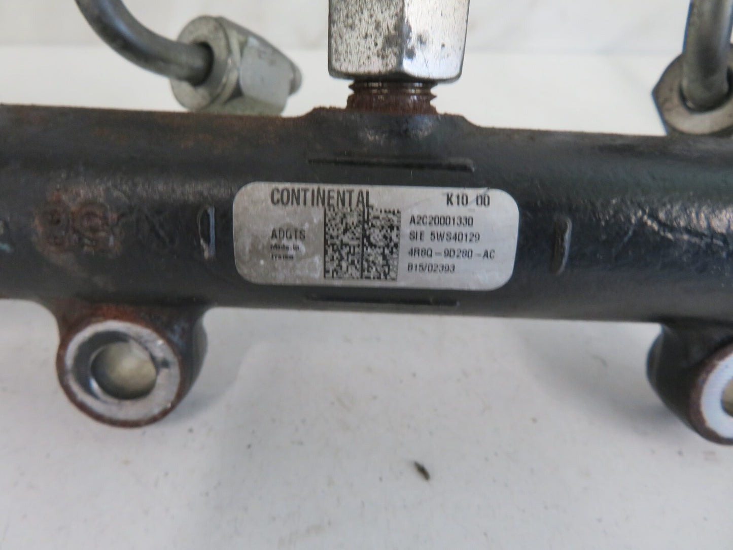 JAGUAR XF X250 FUEL INJECTOR RAIL 4R8Q-90280-AC 2008-2016 1241-10