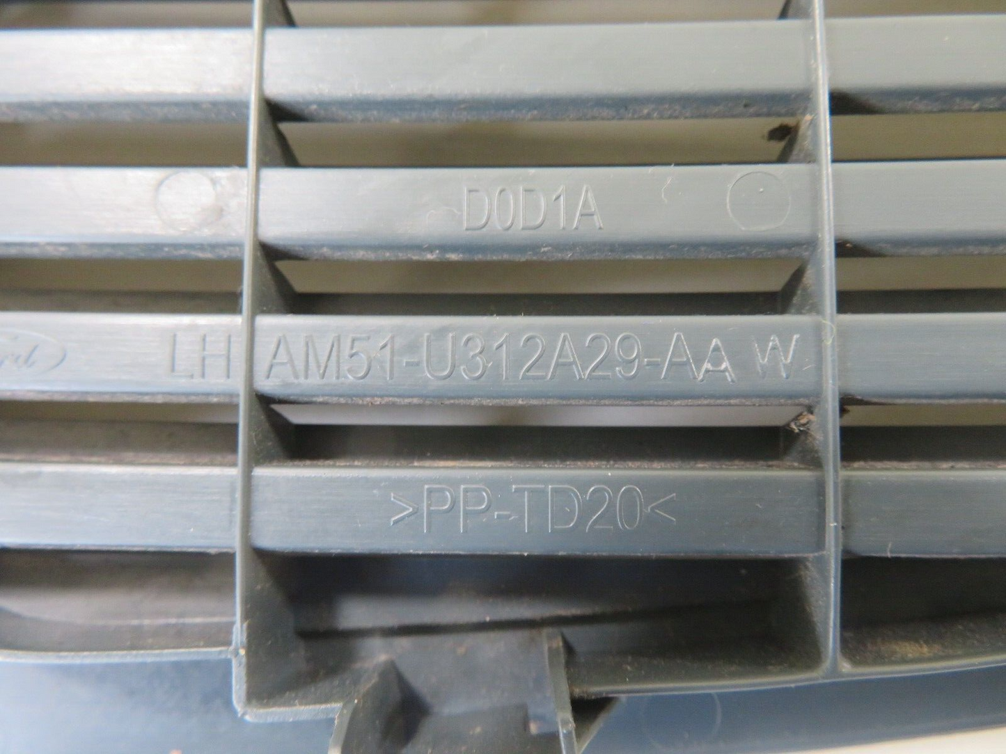 FORD C MAX GRAND NS LH REAR SPEAKER GRILL TRIM AM51-U312A29-AAW 2011-2015 165110