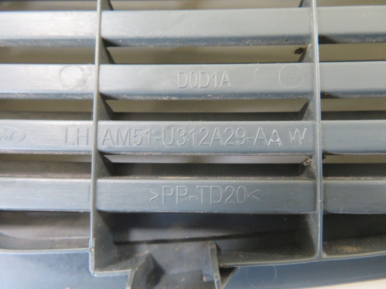 FORD C MAX GRAND NS LH REAR SPEAKER GRILL TRIM AM51-U312A29-AAW 2011-2015 165110