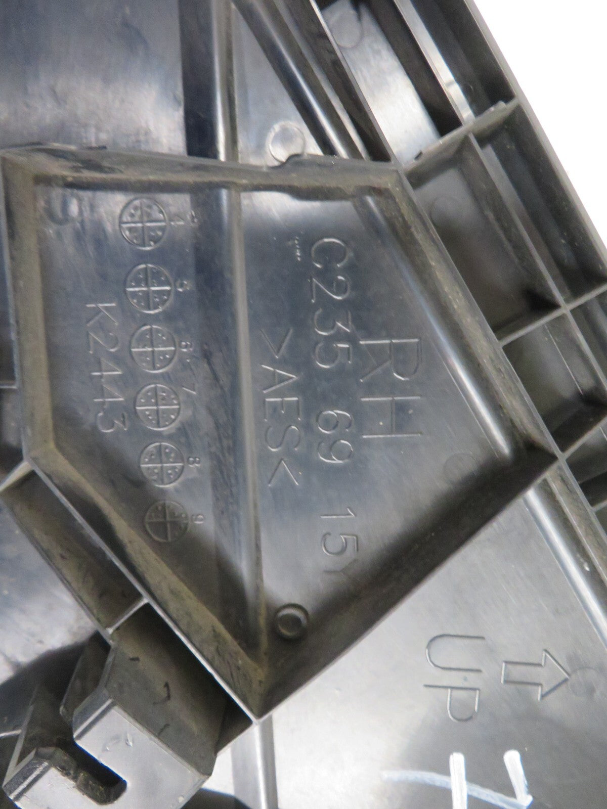 MAZDA 5 MPV OSF QUARTER TRIM 2005-2010 1520-7