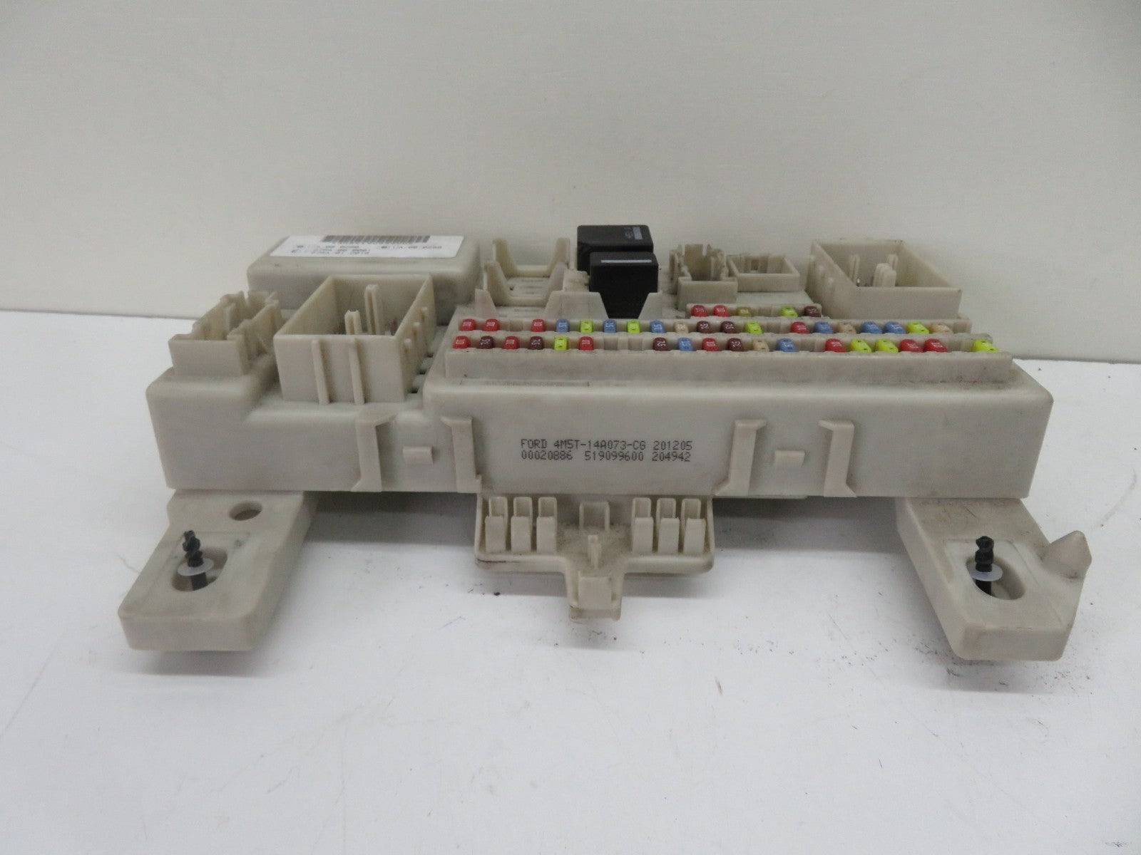 FORD FOCUS ST225 BODY CONTROL MODULE BCM 4M5T-14A073-CG 2005-2010