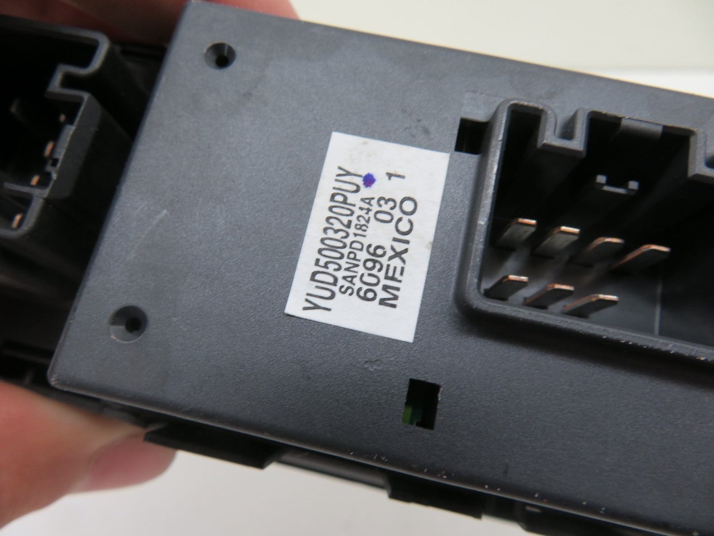 LAND ROVER FREELANDER 1 OS DRIVER WINDOW SWITCHES 1997-2006 1672-1