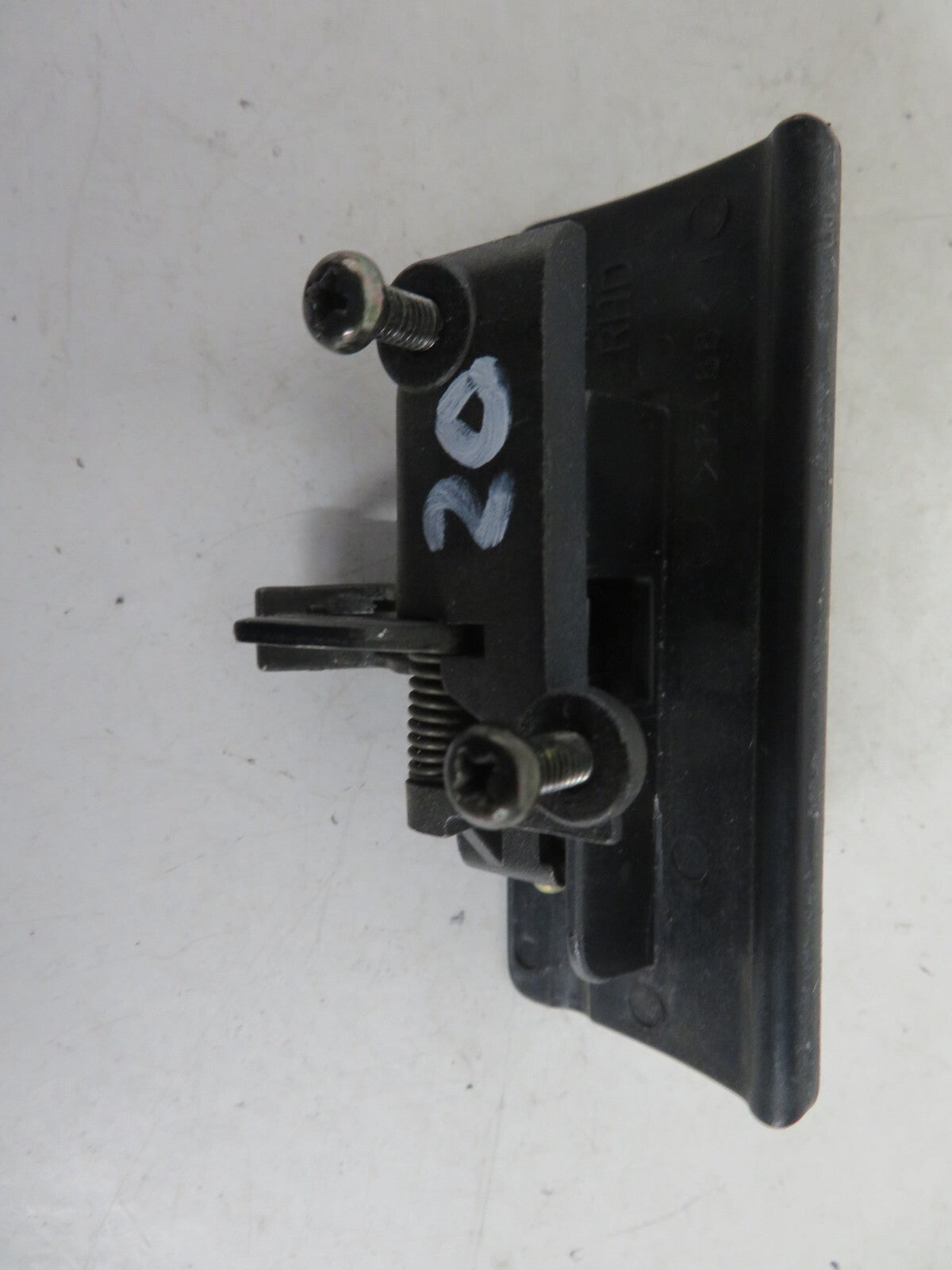 HYUNDAI GETZ PASSENGER GLOVE BOX HANDLE 2002-2005 1234-20