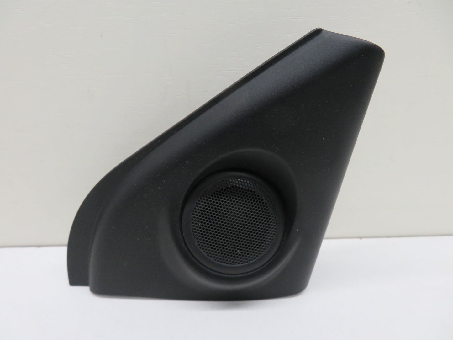 FORD MONDEO MK4 OSF DRIVER DOOR TWEETER TRIM 2007-2014 1734-26