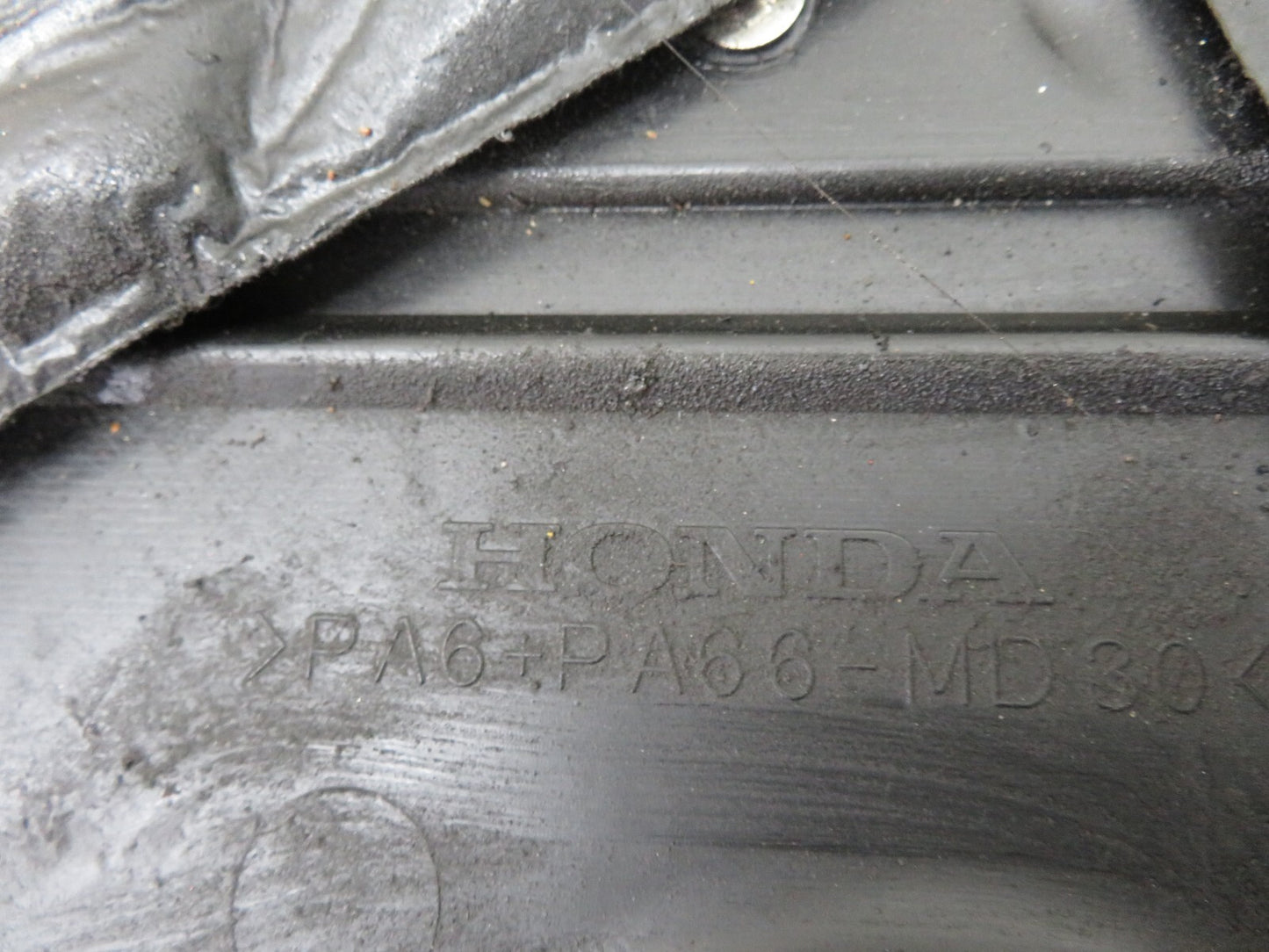 HONDA CRV MK2 2.2 DIESEL CTDI ENGINE COVER 2002-2006