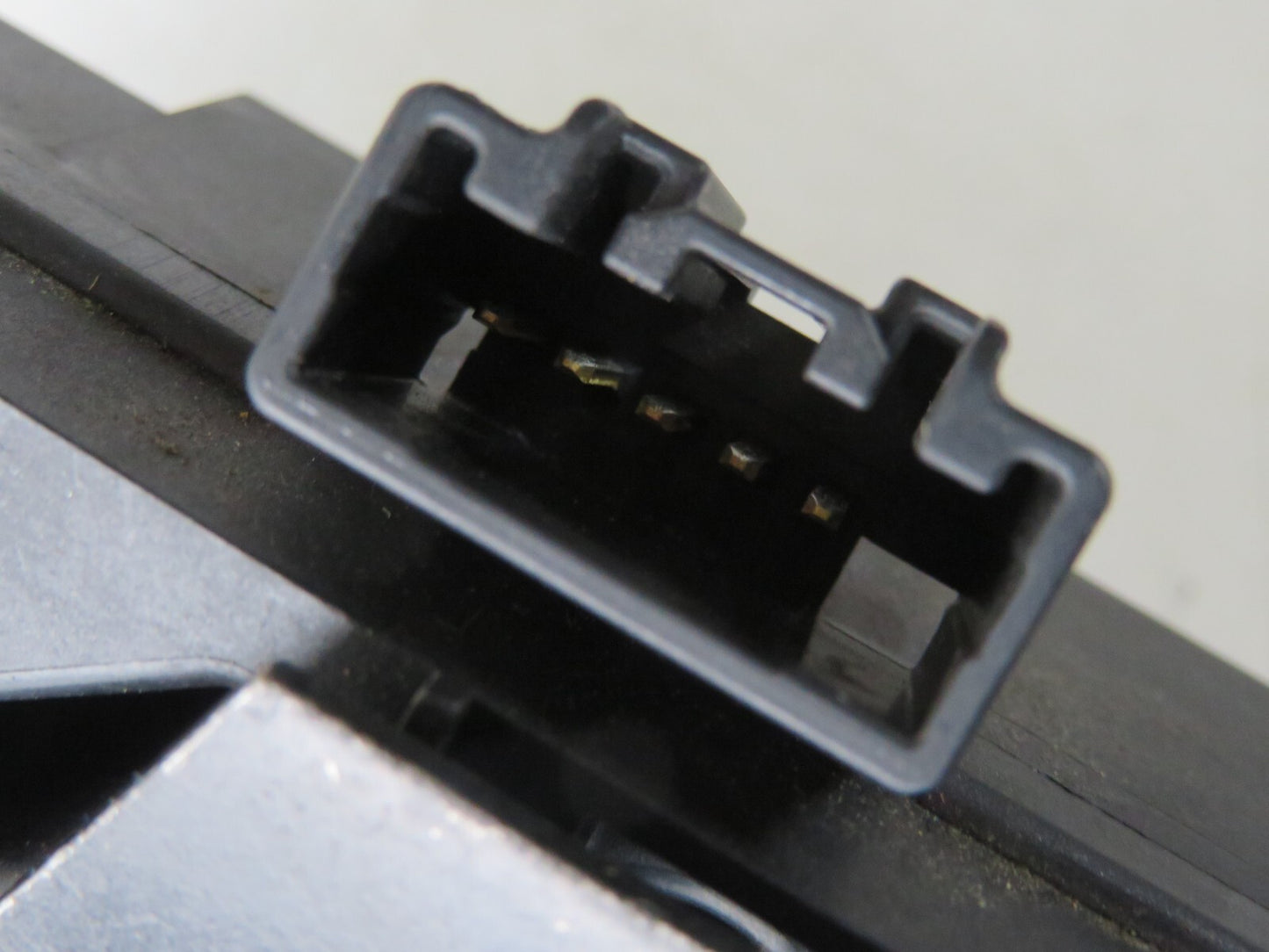 FORD C-MAX TAILGATE BOOT LOCK CATCH 3M51-R442A66-AK 2002-2008 A1420-17