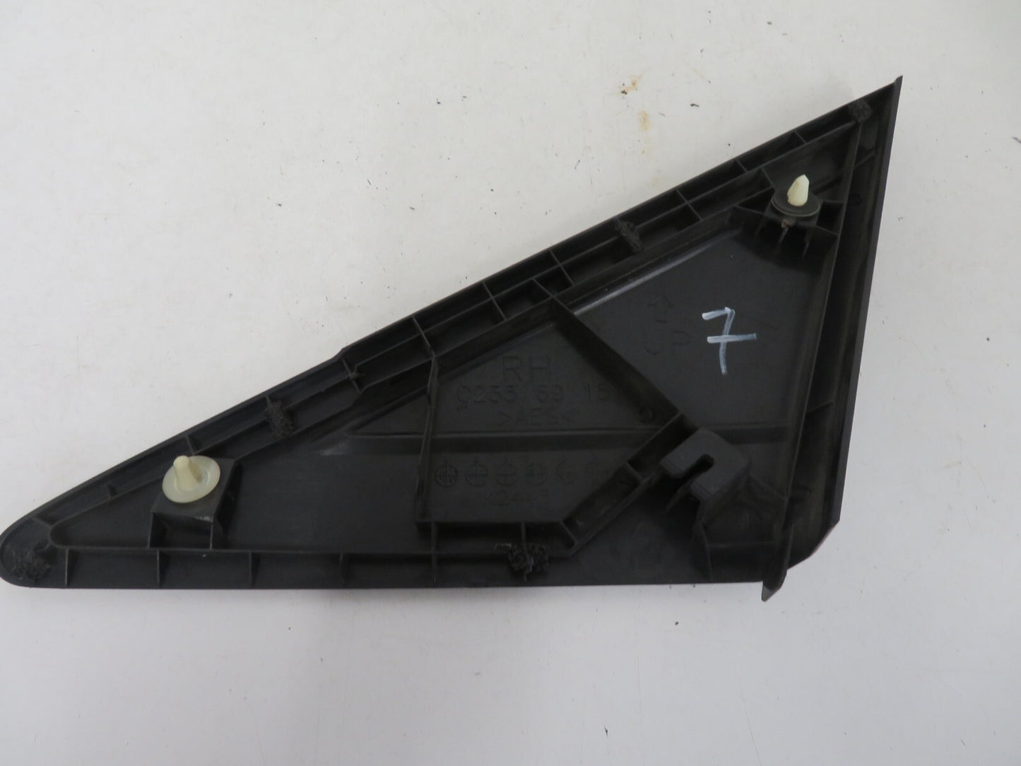 MAZDA 5 MPV OSF QUARTER TRIM 2005-2010 1520-7