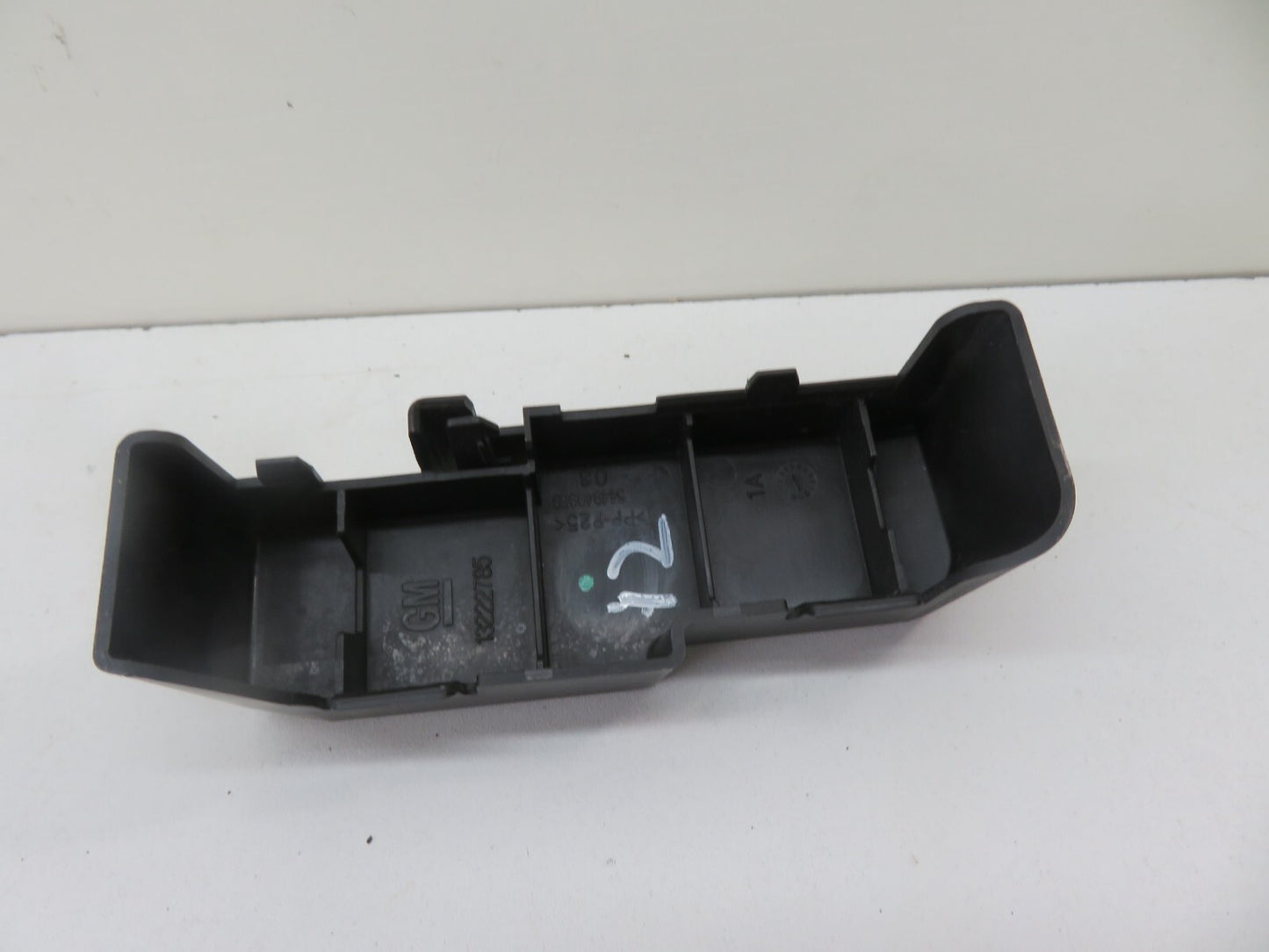 VAUXHALL INSIGNIA FRONT FUSE BOX COVER TRIM 13222785 2008-2016 1631-12