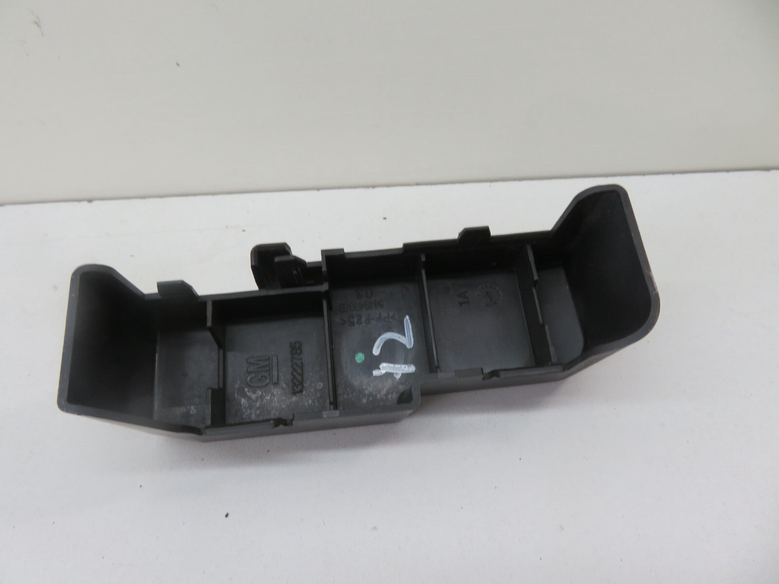 VAUXHALL INSIGNIA FRONT FUSE BOX COVER TRIM 13222785 2008-2016 1631-12