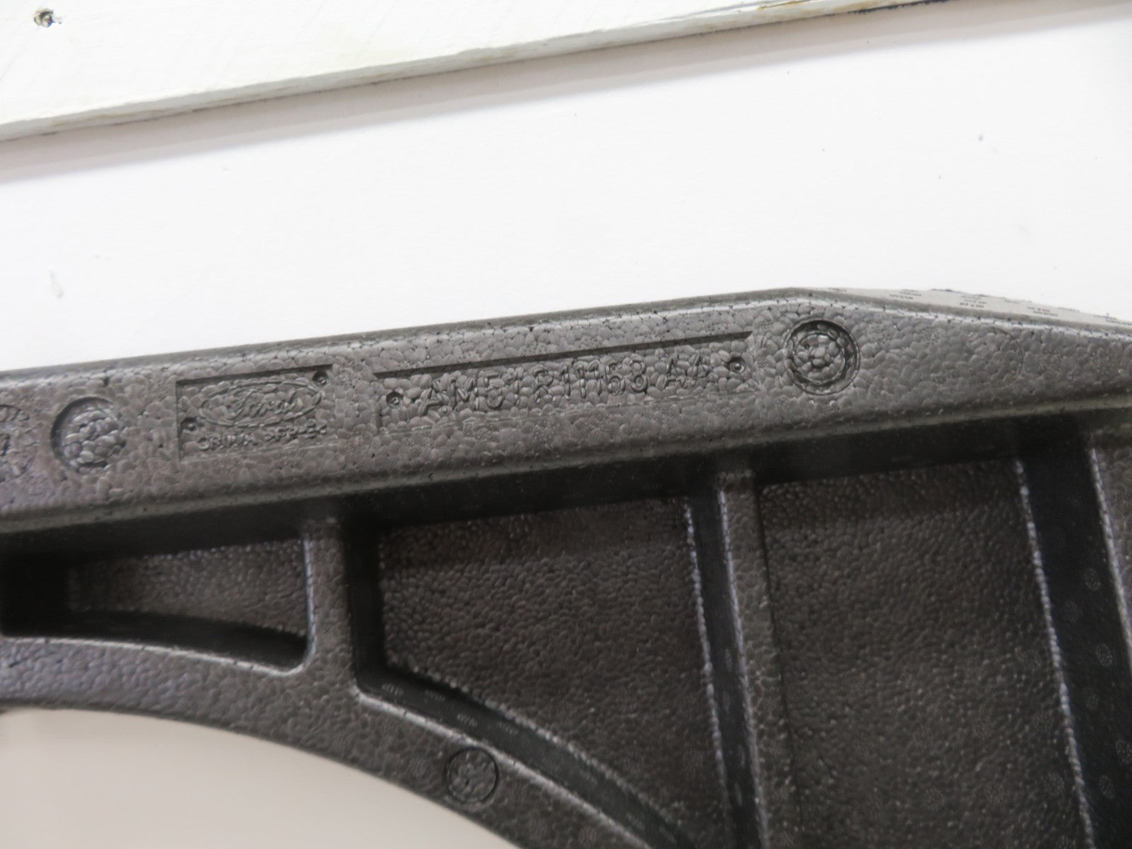 FORD C MAX REAR BOOT FOAMS LEFT AND RIGHT 2011-2015