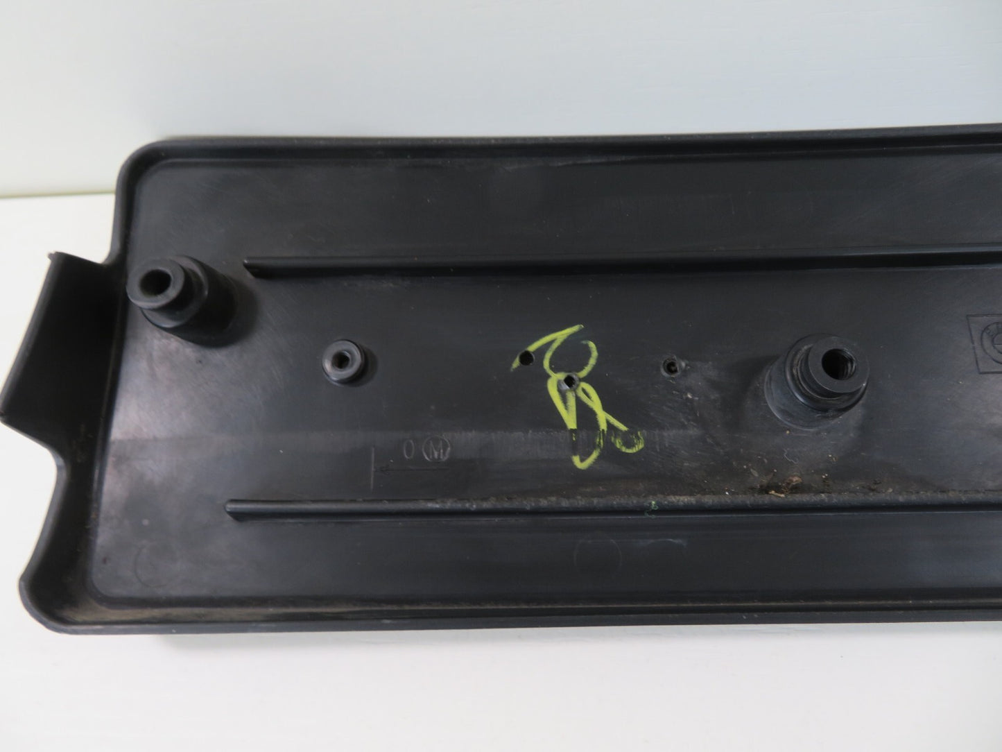 BMW X5 E53 FRONT NUMBER PLATE TRIM HOLDER 8403075 1999-2003 MIX1647-1