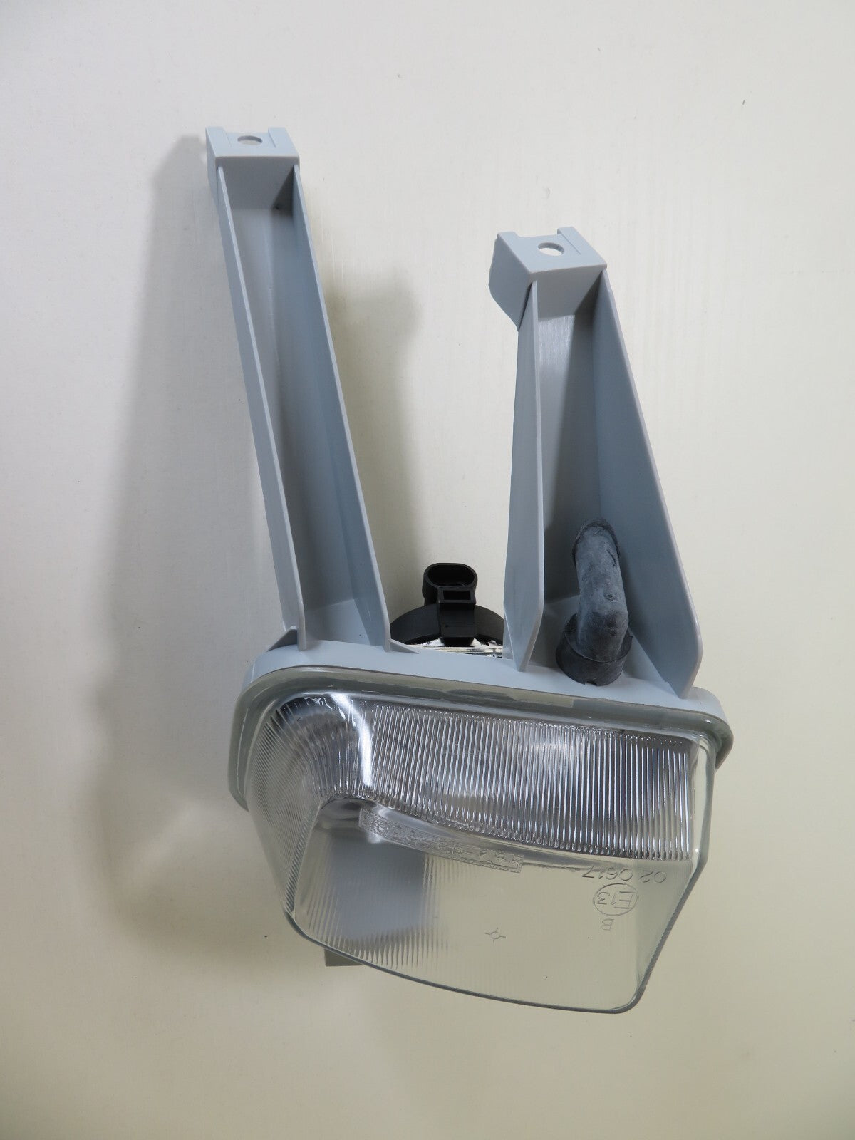 NS PASSENGER L FRONT FOG LIGHT OP0154414 FOR VAUXHALL ASTRA 1995-1998