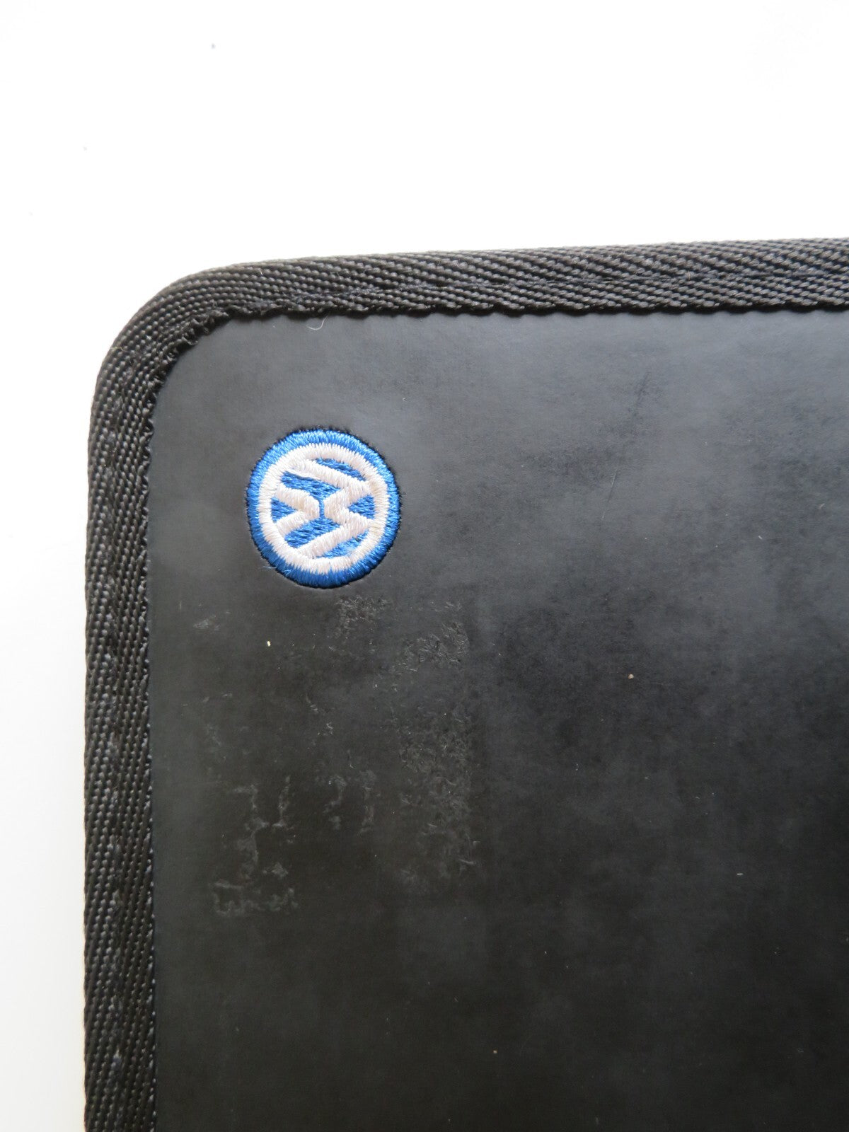 VOLKSWAGEN VW GOLF YOUR VEHICLE WALLET 1998-2004 HM4-11