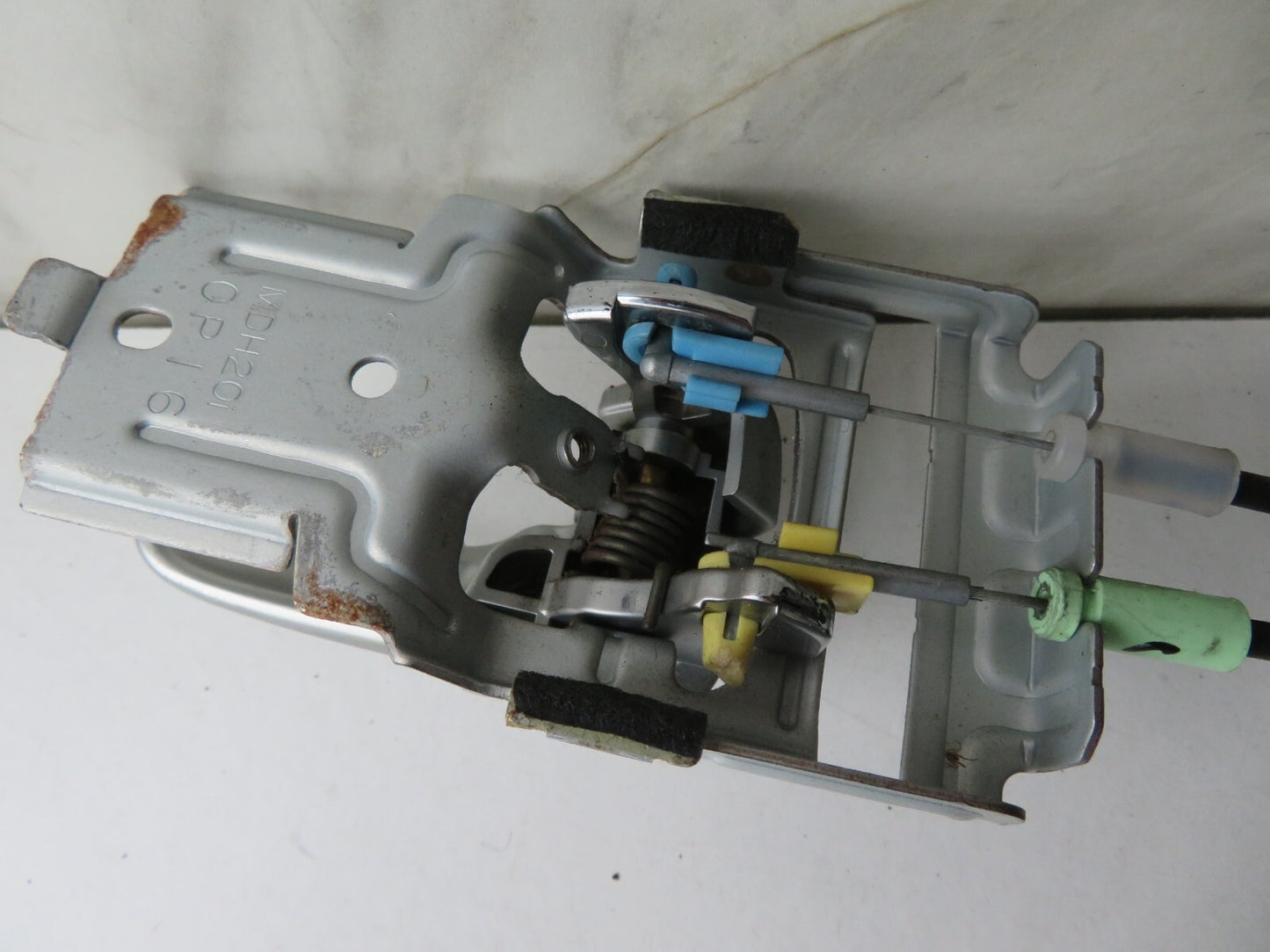 MAZDA MX5 MK2 NS PASSENGER DOOR LOCK CATCH 1998-2004 A1204-1