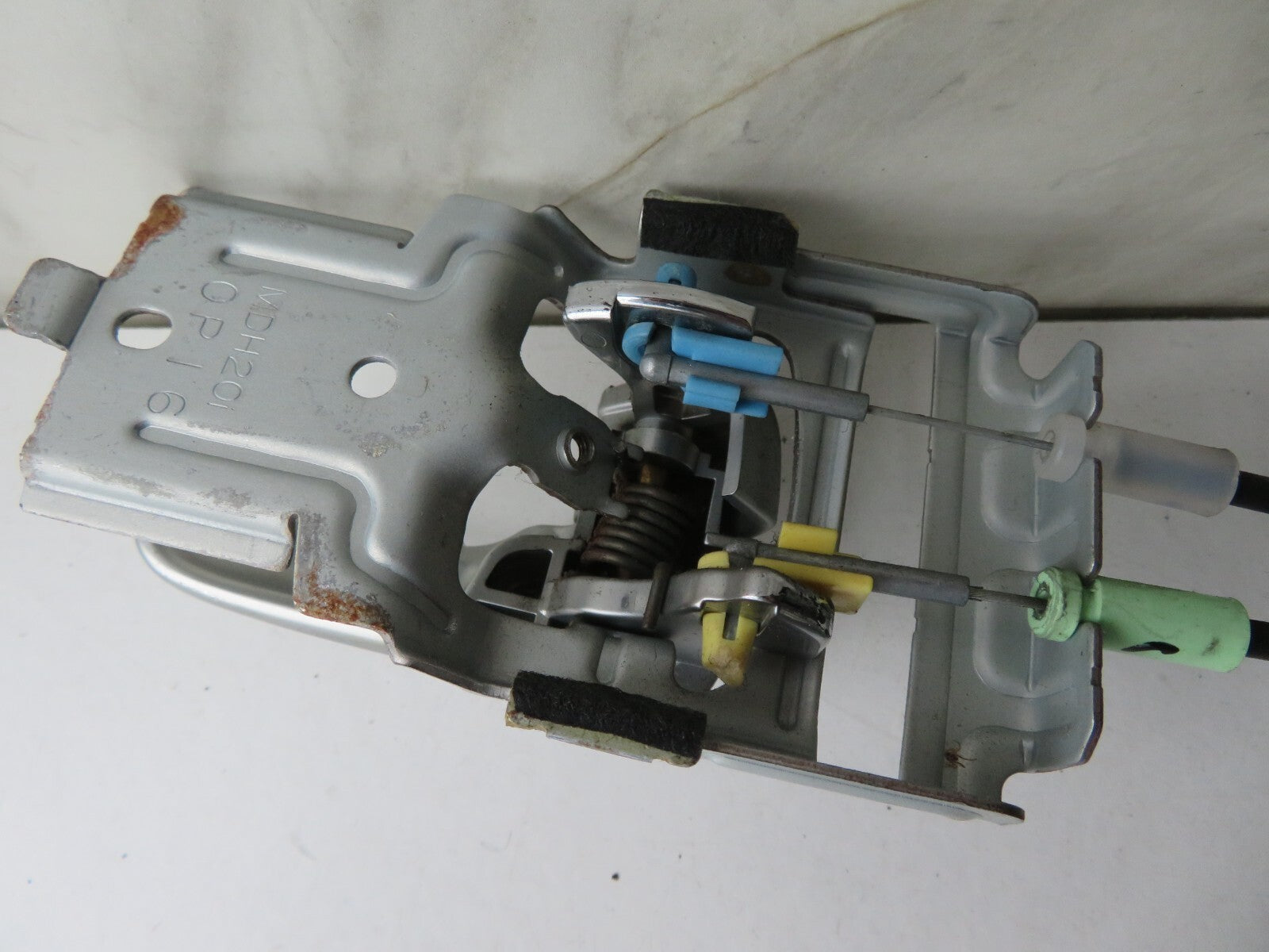 MAZDA MX5 MK2 NS PASSENGER DOOR LOCK CATCH 1998-2004 A1204-1