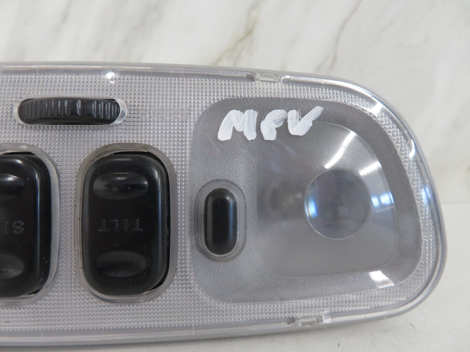 MAZDA MPV INTERIOR ROOF LIGHT LC7169970 2000-2005 A1222-11