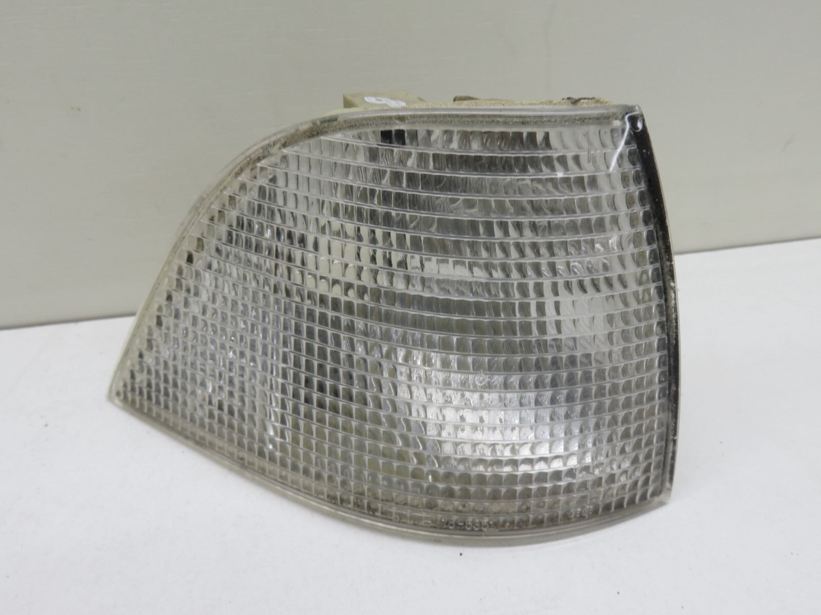 BMW E36 OS DRIVER CLEAR FRONT INDICATOR (SEE PHOTOS) 1991-1998 1756-8