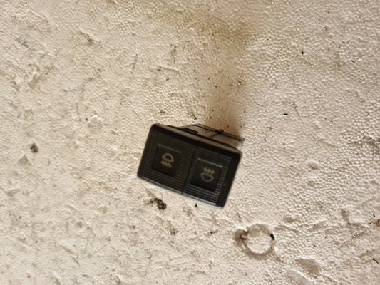 MAZDA DEMIO FOGLIGHT SWITCH 1996-2002 HW52-1