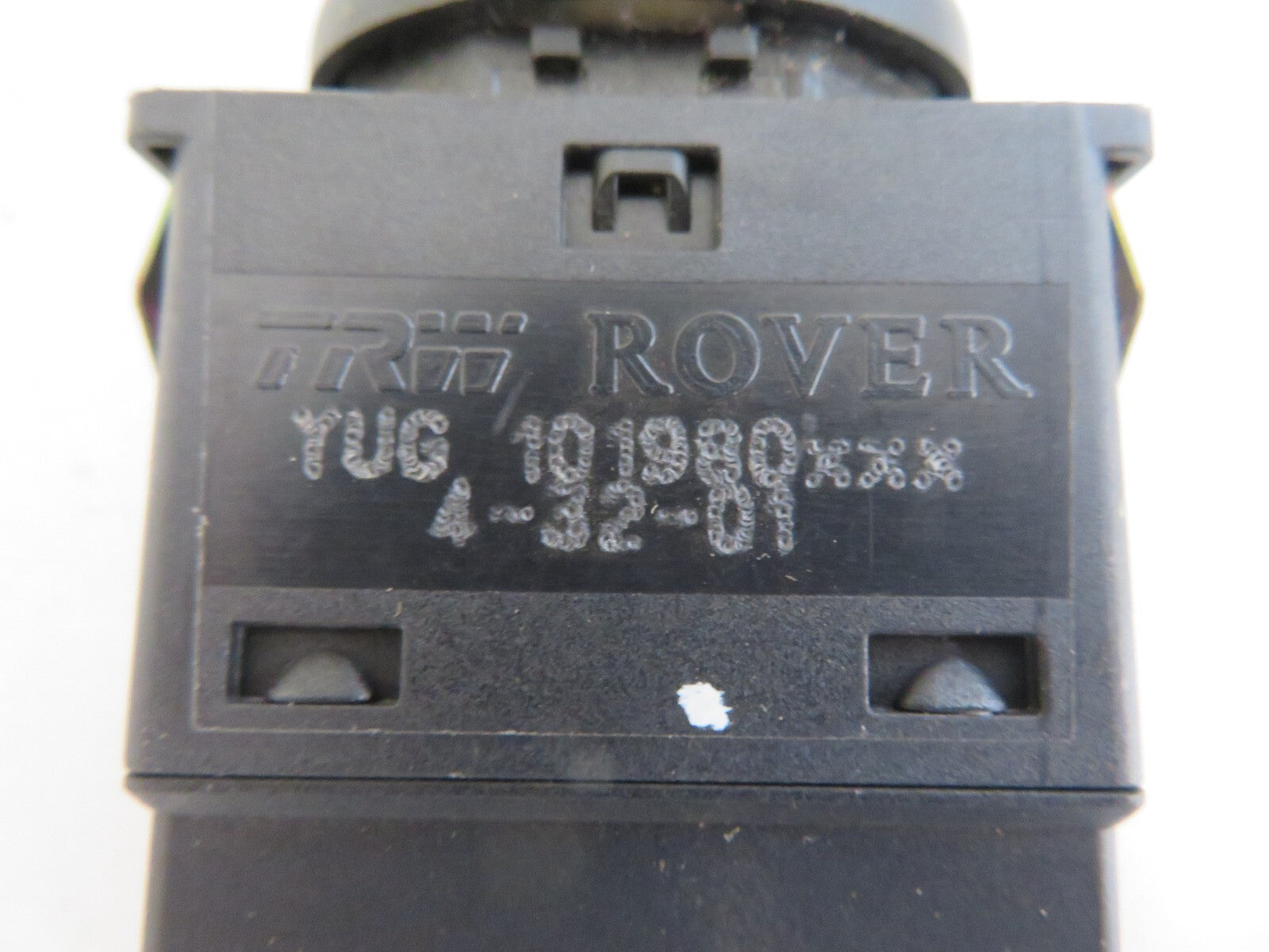 ROVER 75 HEATED SEAT SWITCH YUG101980 1999-2005 MIXA1540-26