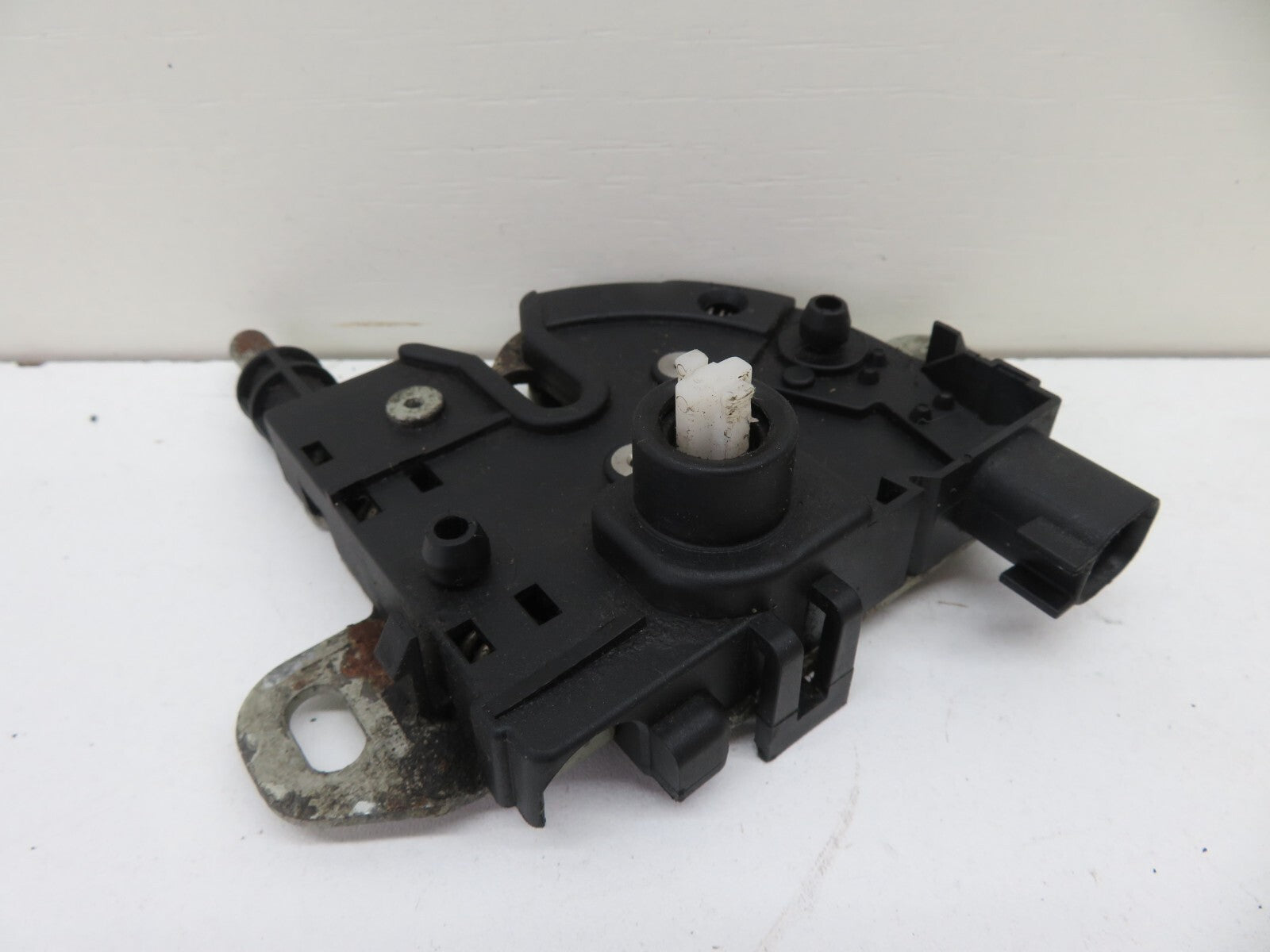 FORD FOCUS MK2 ST225 FRONT BONNET LOCK CATCH 2006-2010 1330-18