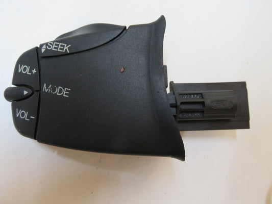 FORD FOCUS MK1 STEERING VOLUME CONTROL SWITCHES 1998-2004 AM53-1