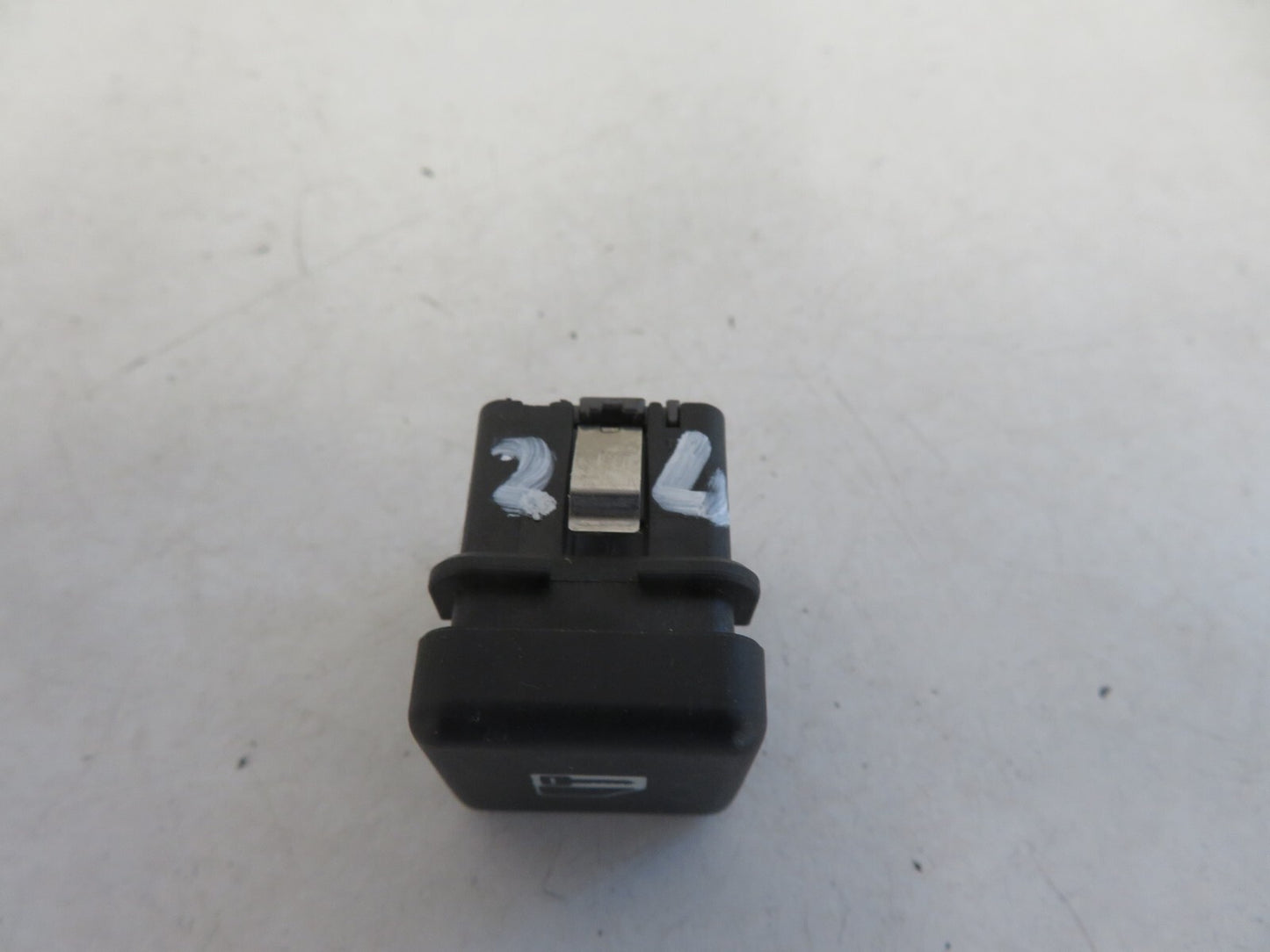 BMW 5 SERIES E39 WINDOW LOCK SWITCH 1996-2003 1518-24