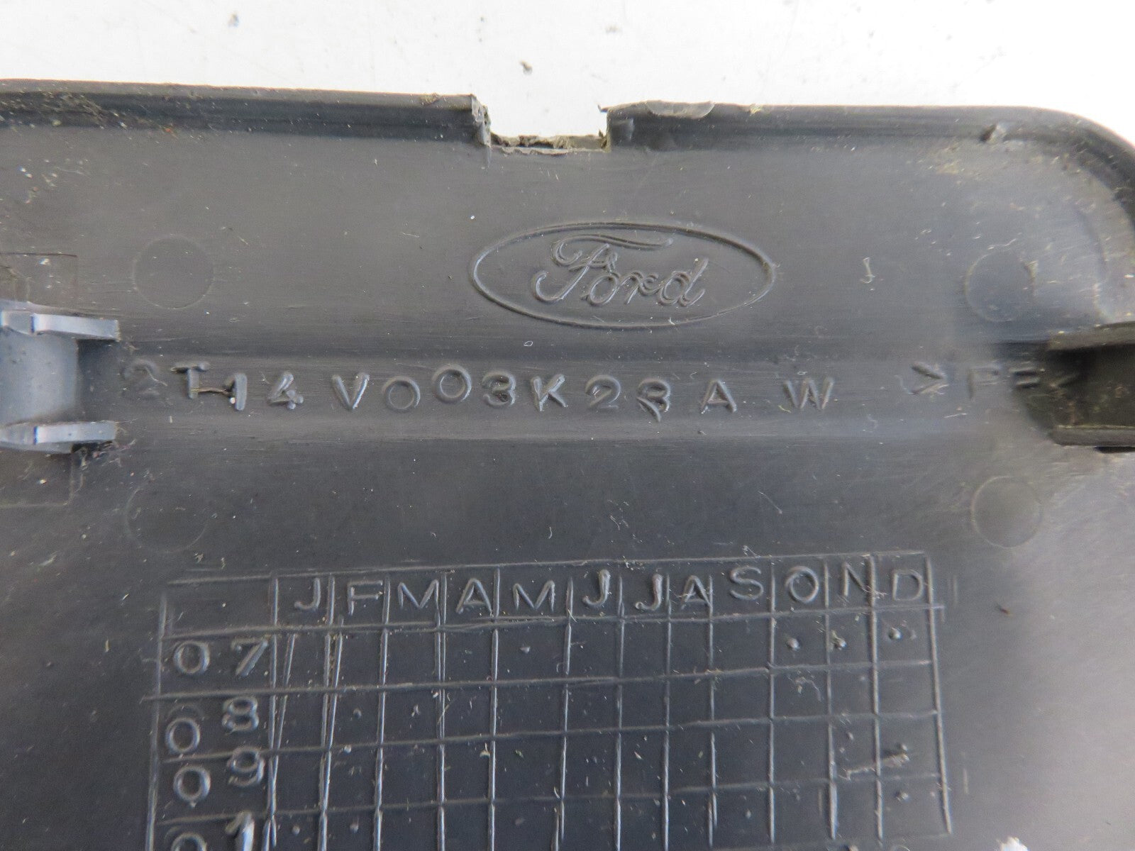 FORD TRANSIT CONNECT REAR TOW EYE COVER 2T14V003K23AW 2002-2006 1501-12