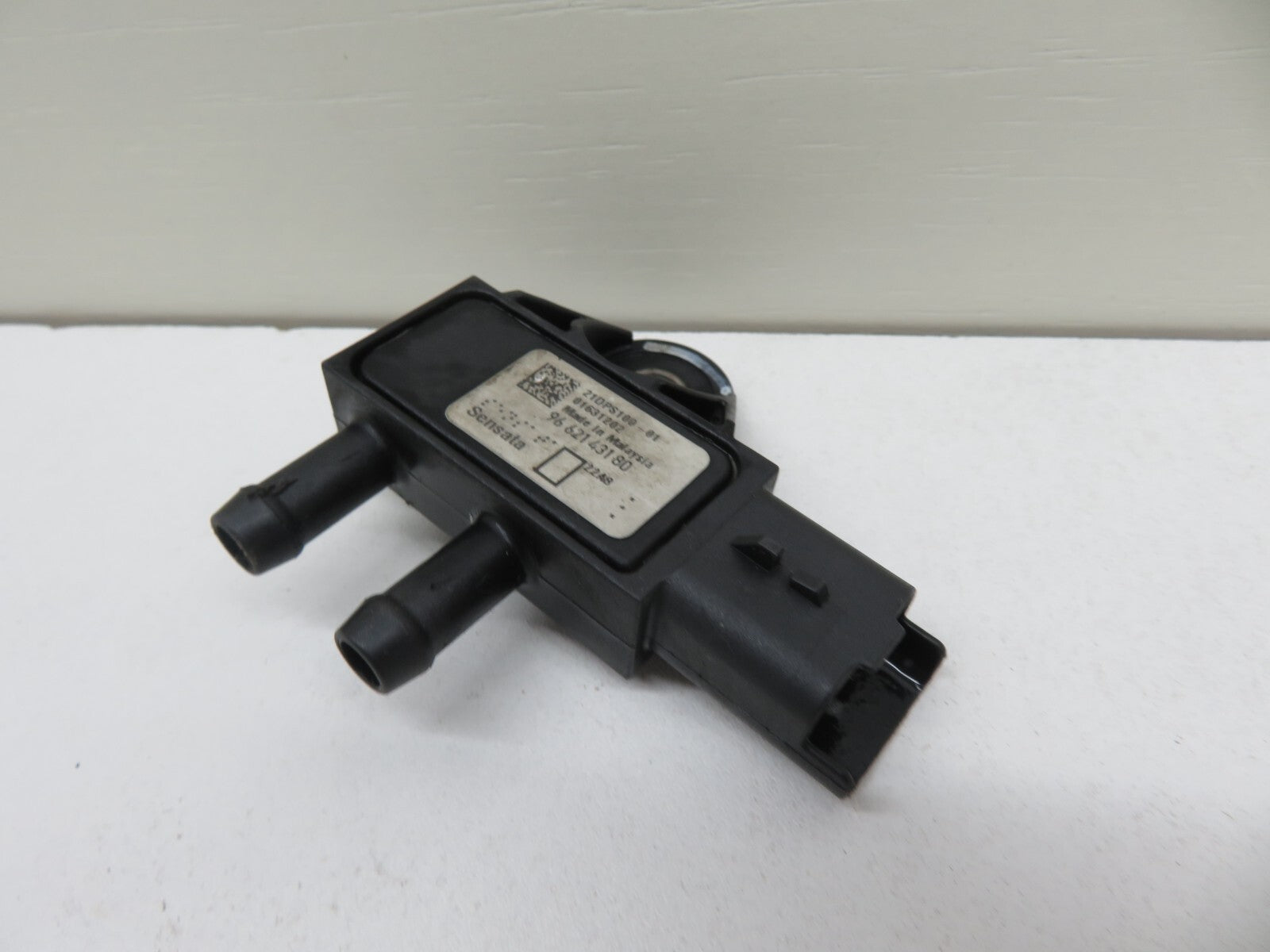 CITROEN C5 X7  DPF FILTER PRESSURE SENSOR 9662143180 2008-2015 1528