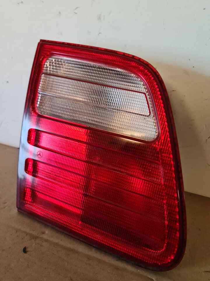 MERCEDES-BENZ E CLASS W210 NS PASSENGER REAR TAIL LIGHT A2108202564 1998