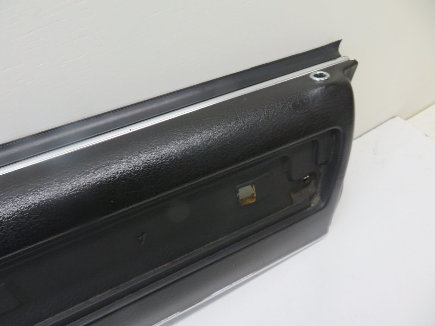 JAGUAR XJR OSF DRIVER DOOR CARD UPPER PANEL 1994-2001