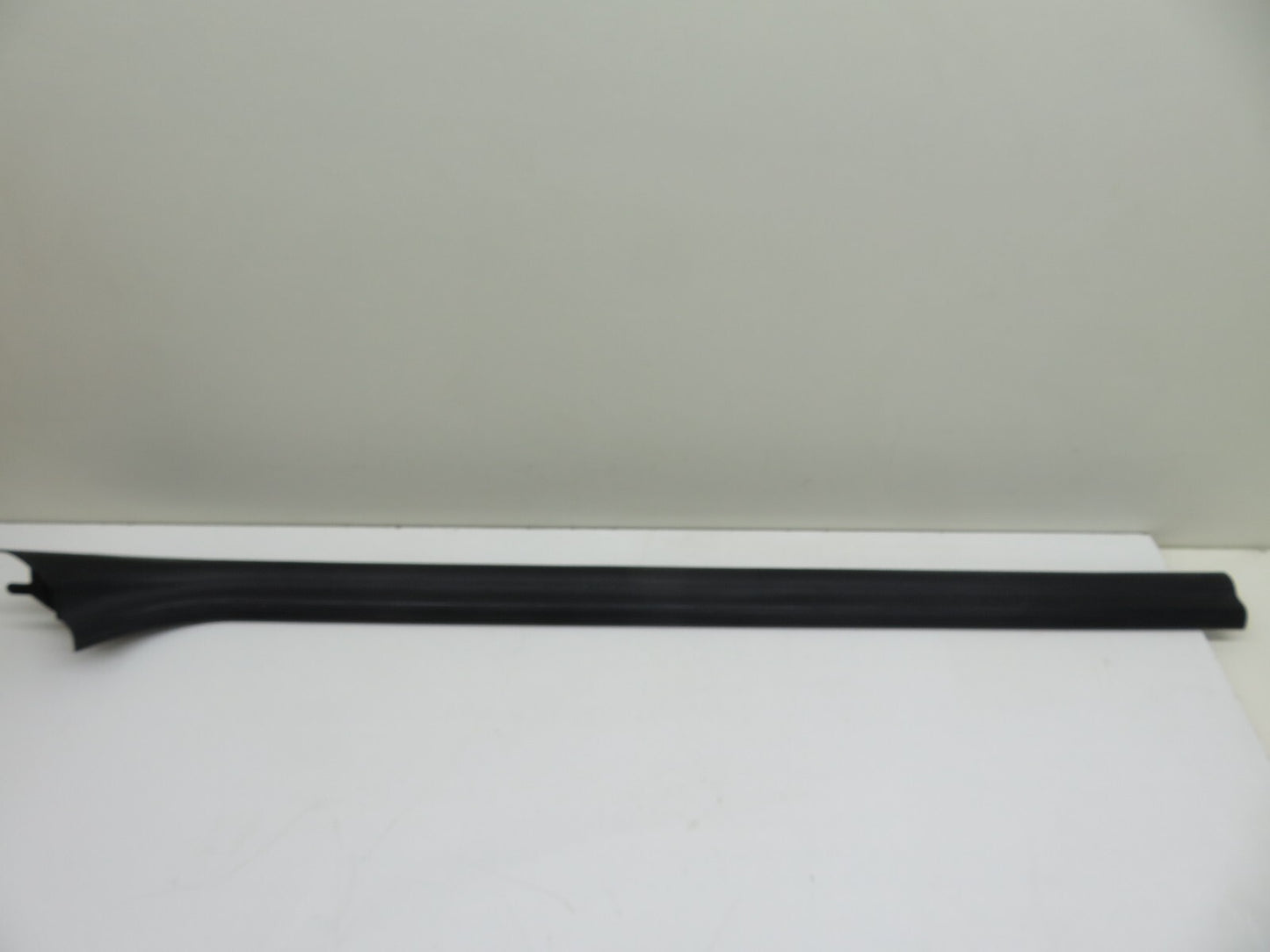 BMW E36 3 SERIES NS PASSENGER SIDE KICK PANEL 1977818 SILL TRIM 1991-1998