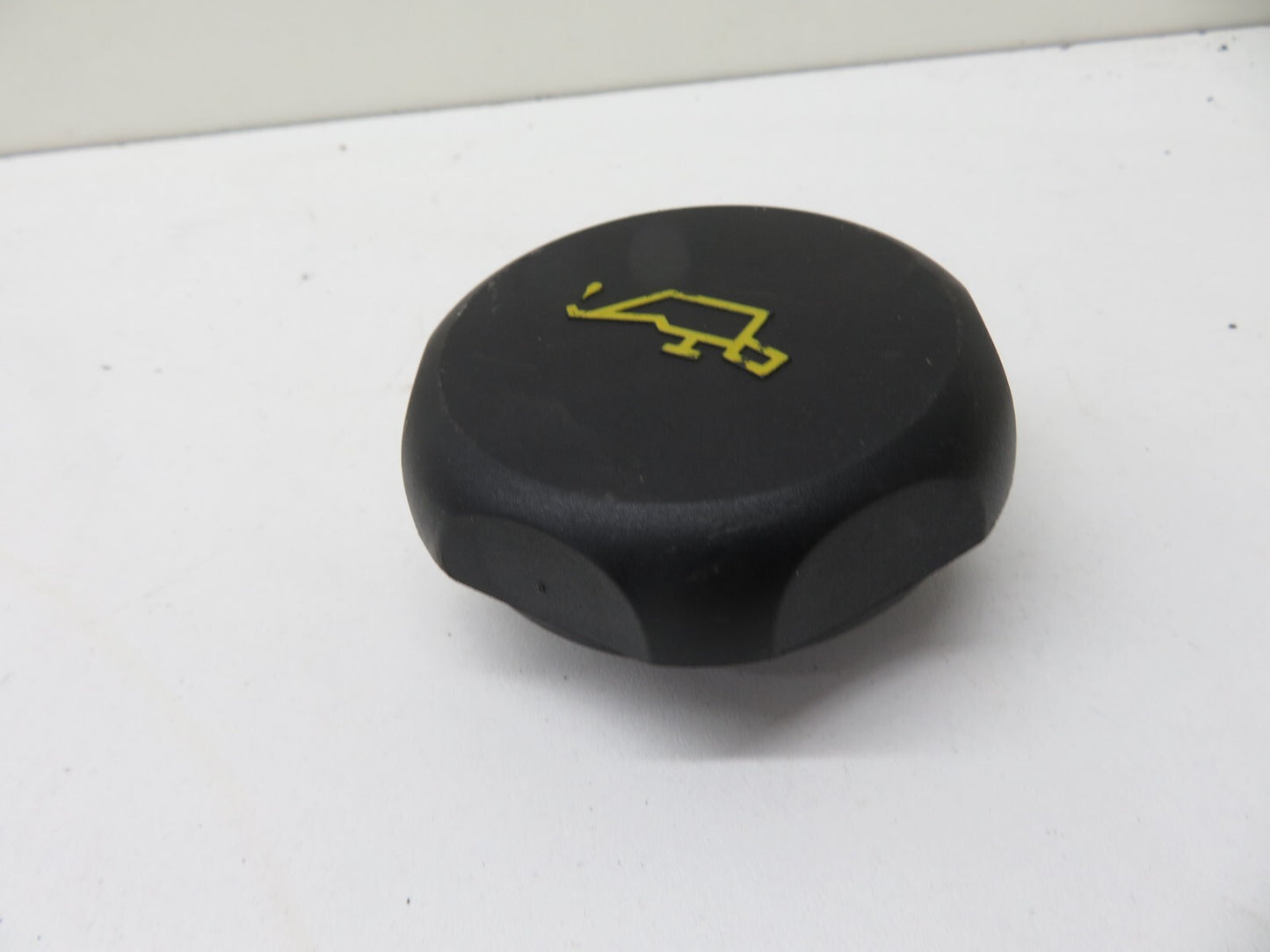 PORSCHE CAYENNE 955 ENGINE OIL CAP 2003-2006 1718-11
